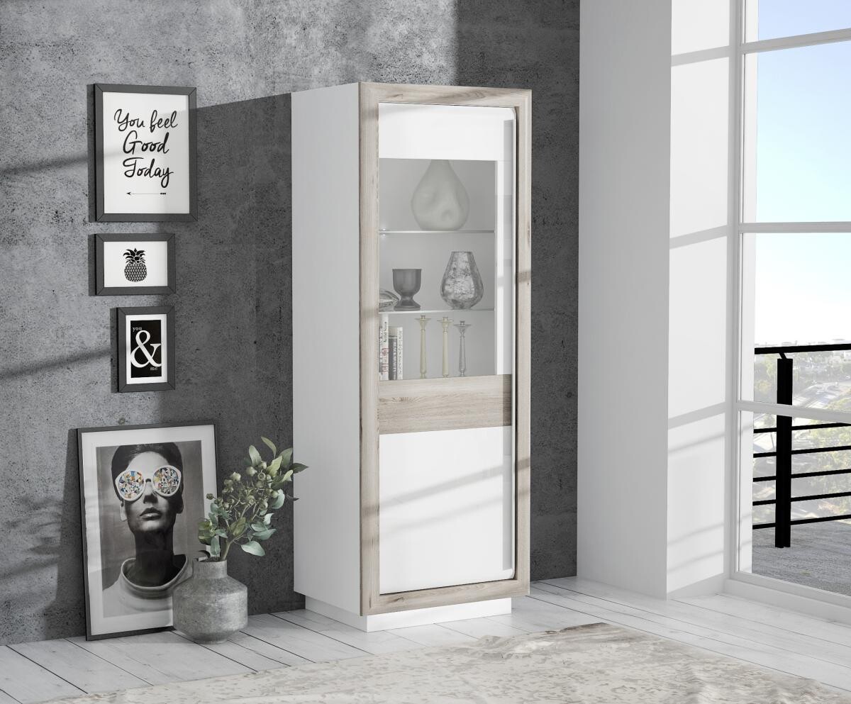 Standvitrine B/H/T: ca. 73,3x197x53 cm Standvitrine B/H/T: ca. 73,3x197x53 cm