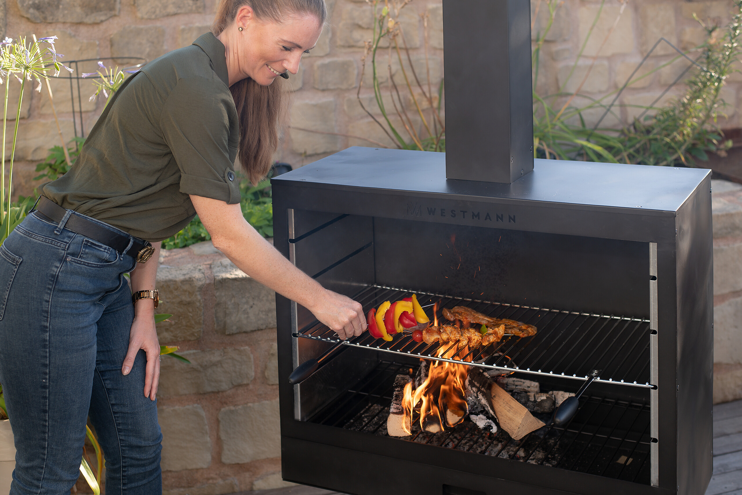 Westmann Grill-und Gartenkamin schwarz Metall B/H/T: ca. 90x160x50 cm