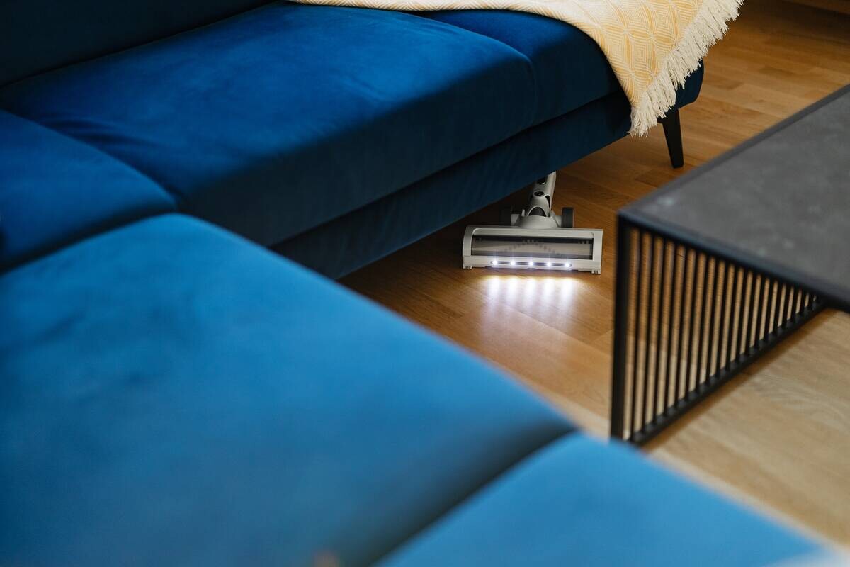 Gorenje Handstaubsauger SVC216210FFIIW weiß Kunststoff B/H/T: ca. 26x110x25 cm Gorenje Handstaubsauger SVC216210FFIIW weiß Kunststoff B/H/T: ca. 26x110x25 cm