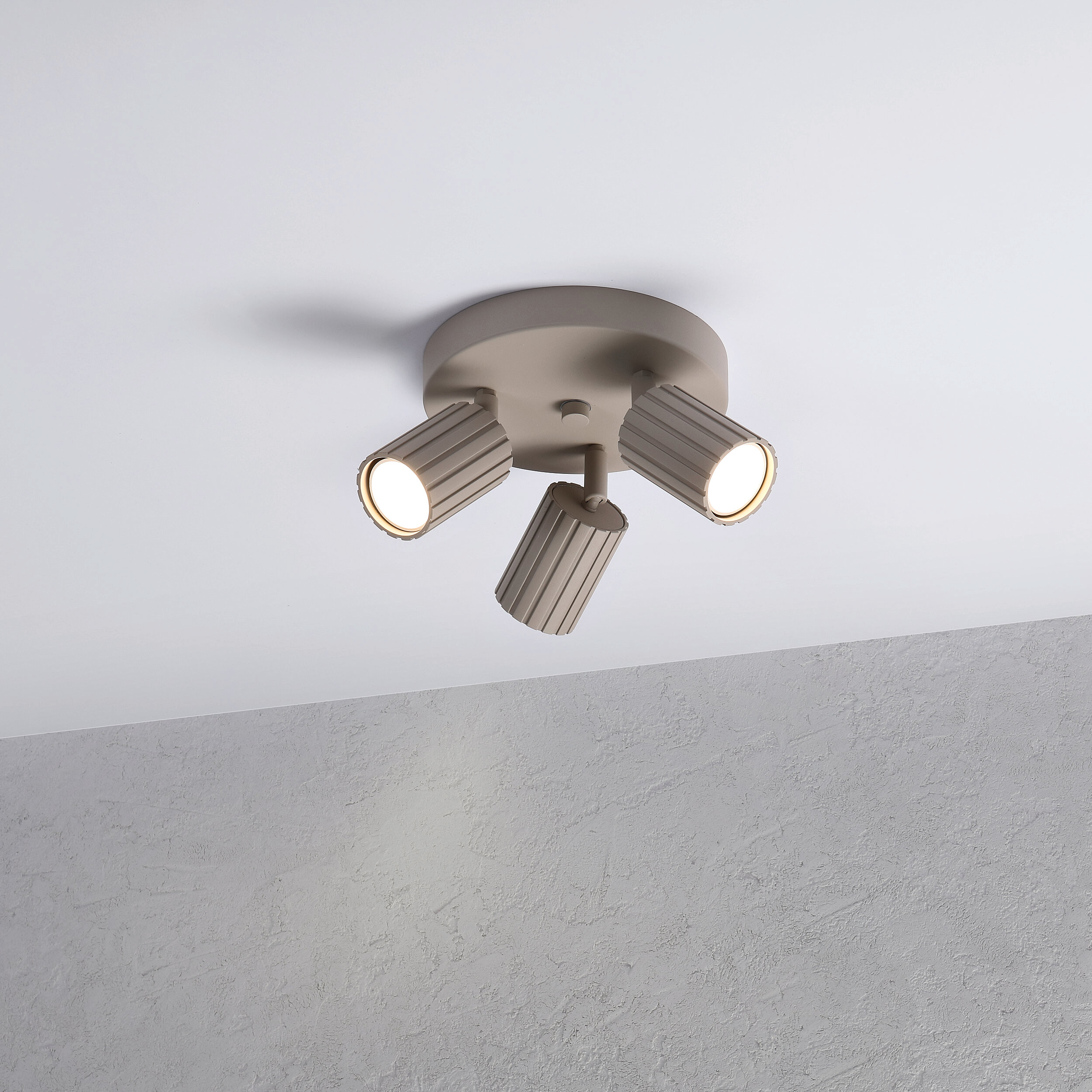 Lamkur Strahler Prisma beige Stahl B/H/L: ca. 18x19,5x18 cm 3 Brennstellen