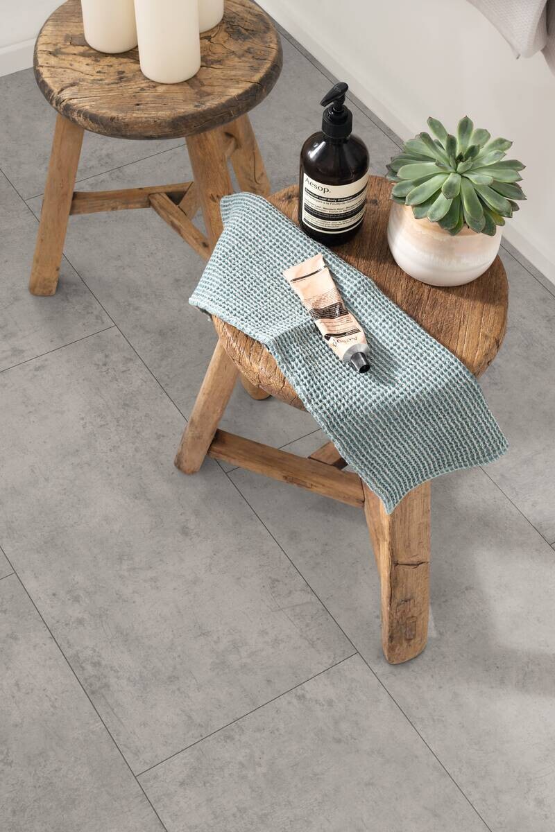 Laminatboden Fliese grau ca. 2,5349m² im Paket B/L: ca. 34x130,5 cm pro Paket