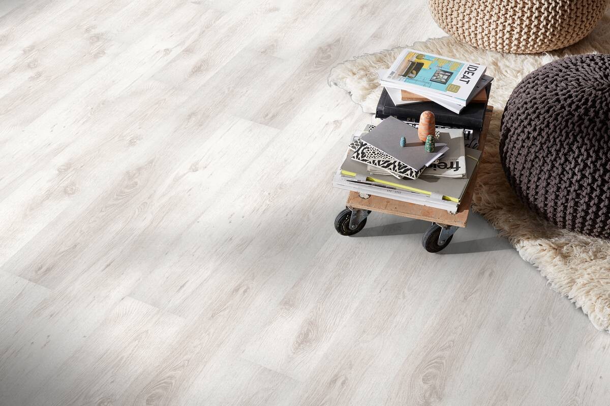 Laminatboden Eiche weiß ca. 2,39 m² im Paket  B/L: ca. 19,3x137,6 cm pro Paket