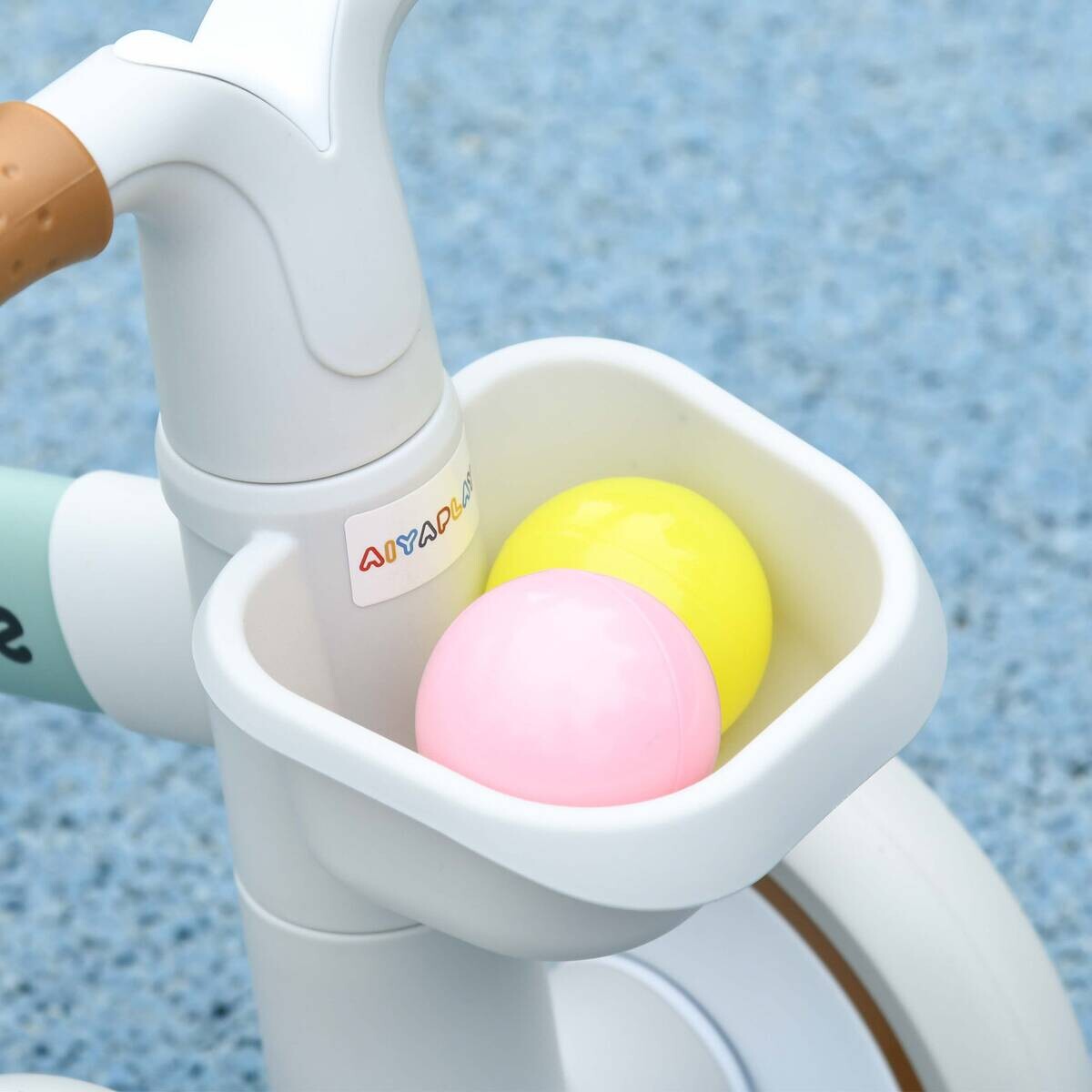 AIYAPLAY Kinderlaufrad weiß B/H/L: ca. 27x39x56 cm