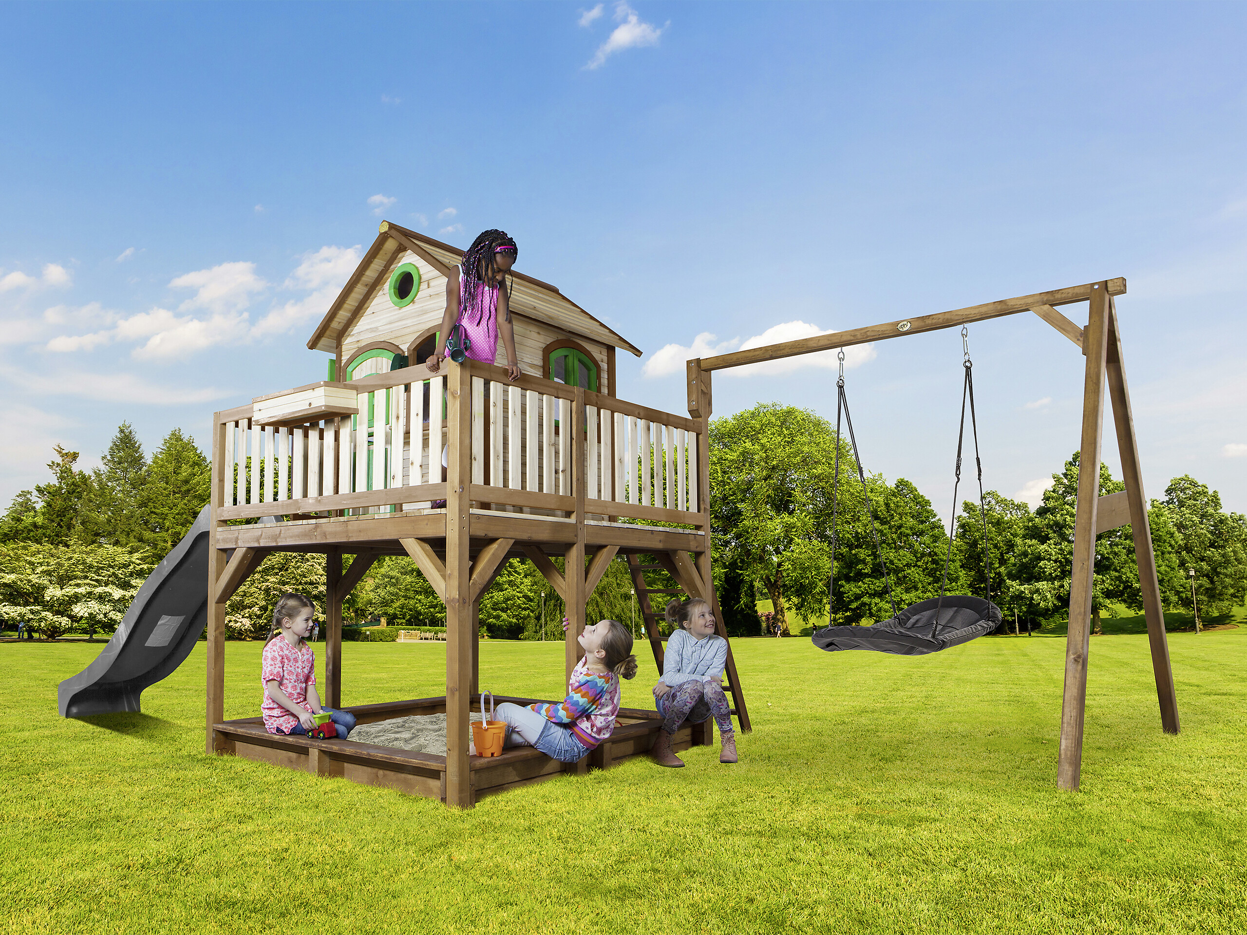 AXI Spielhaus Liam braun B/H/L: ca. 613x291x277 cm