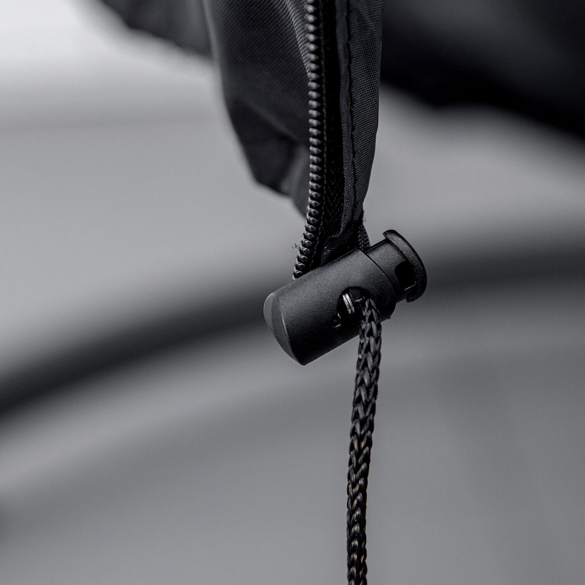 Outsunny Schutzhülle mit Tasche schwarz Kunststoff H/D: ca. 190x115 cm