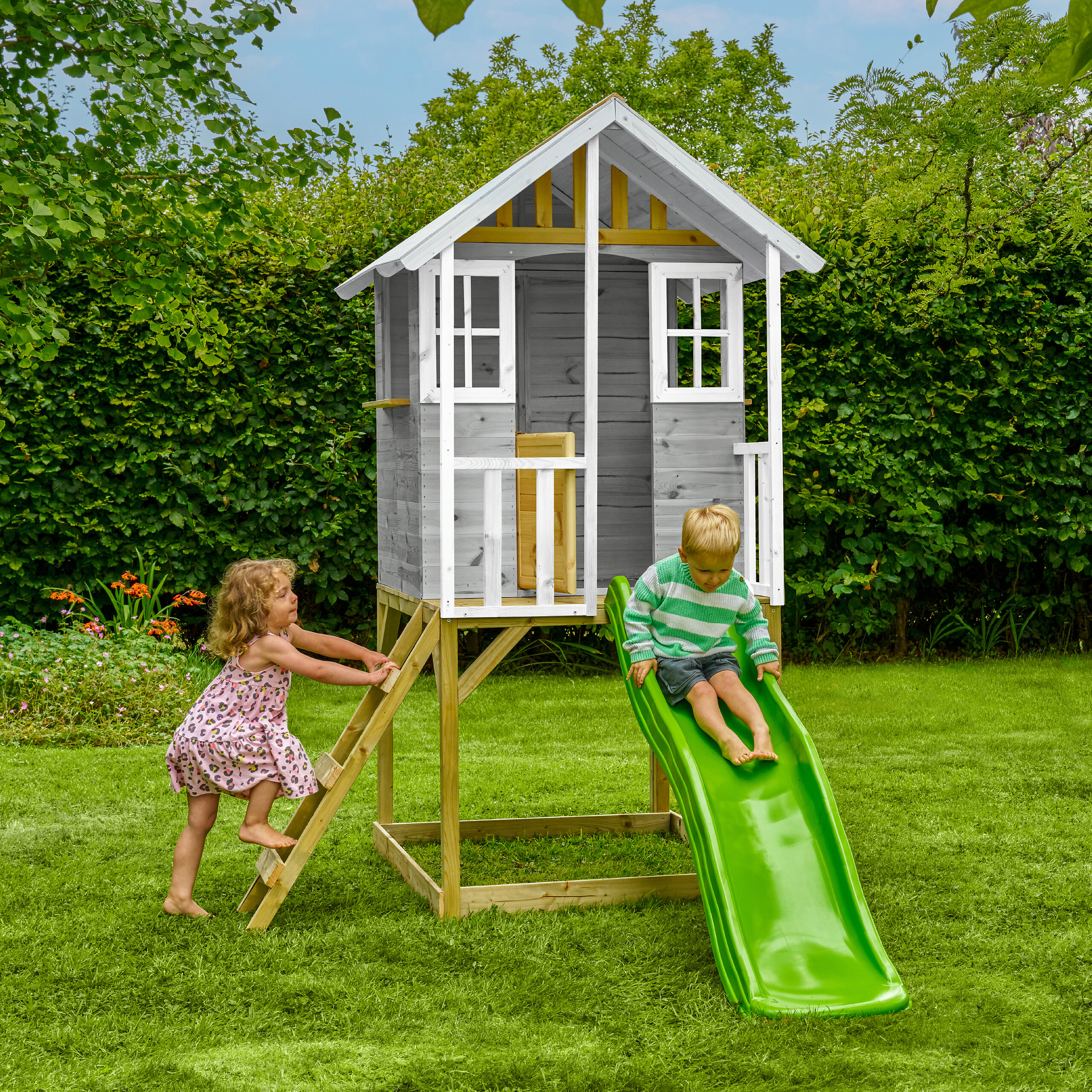 Zwerkules Spielhaus Valli weiß B/H/L: ca. 148x224x270 cm