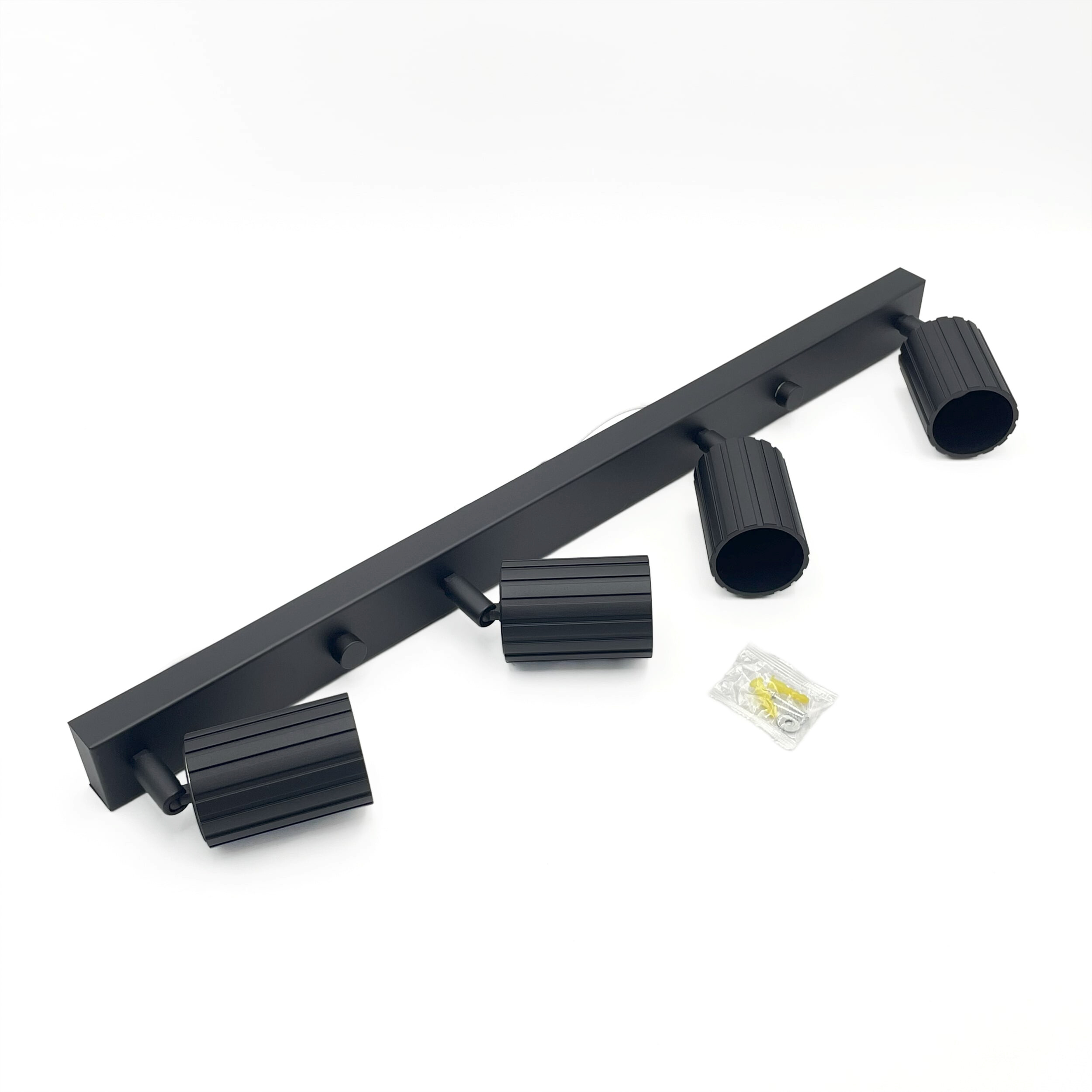 Lamkur Strahler Prisma schwarz Stahl B/H/L: ca. 6,5x16,5x81 cm 4 Brennstellen