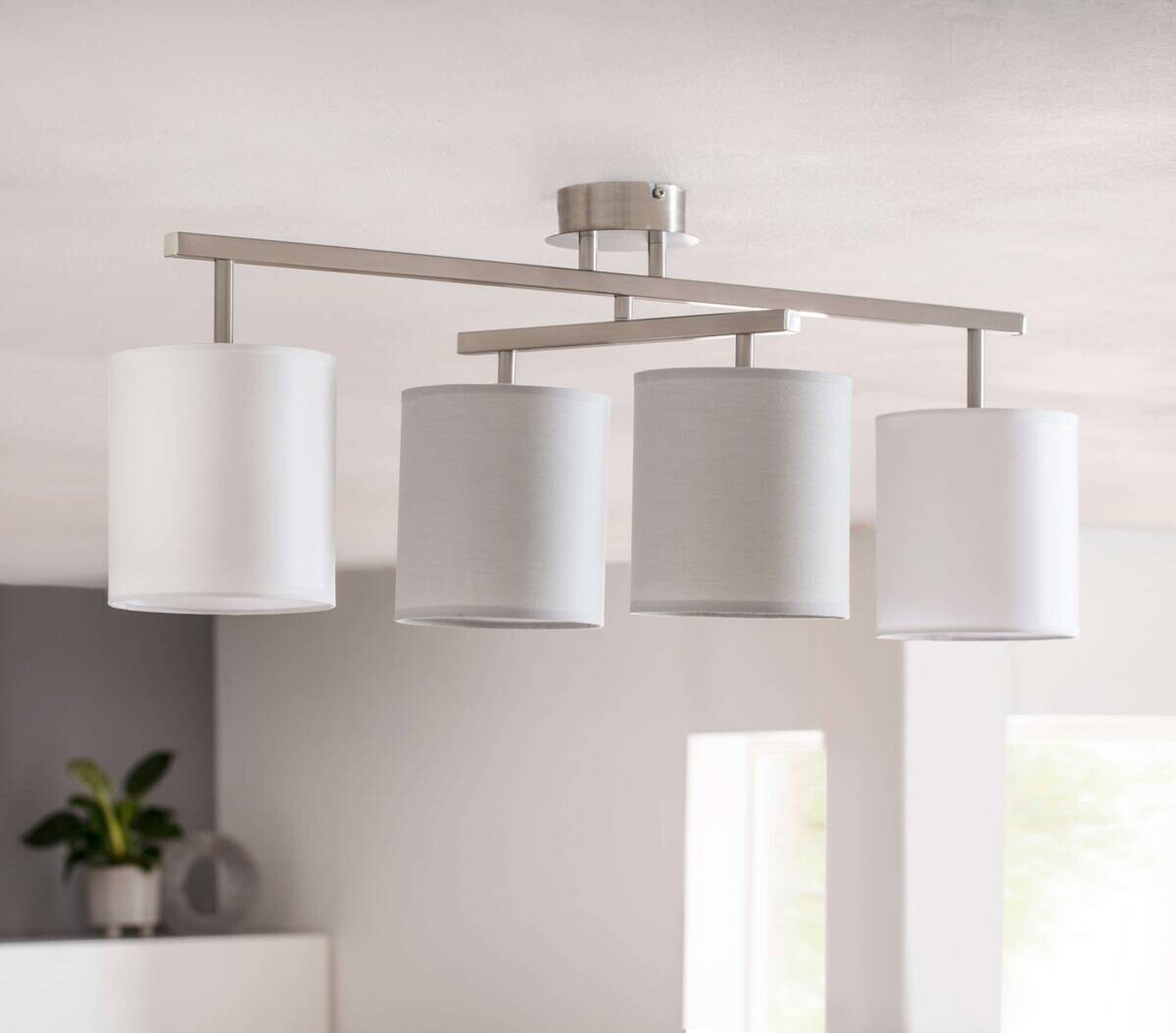 Näve Leuchten Deckenleuchte 1377022 silber Textil Metall Kunststoff B/H/T: ca. 29x33x82 cm E27 4 Brennstellen