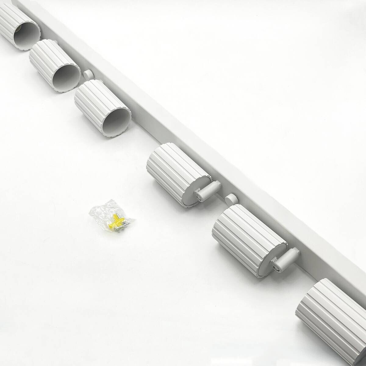 Lamkur Strahler Prisma weiß Stahl B/H/L: ca. 6,5x16,5x117 cm 6 Brennstellen