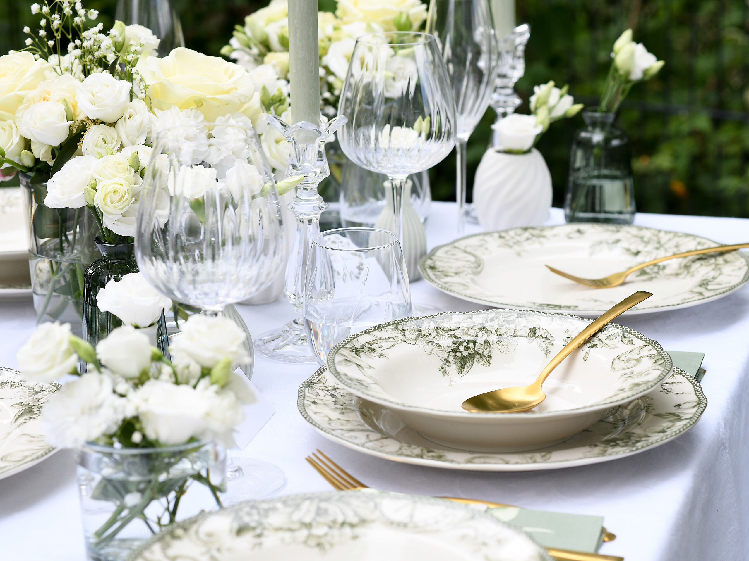 CreaTable Tafelservice Adelaide Grün grün Porzellan 8 tlg. CreaTable Tafelservice Adelaide Grün grün Porzellan 8 tlg.