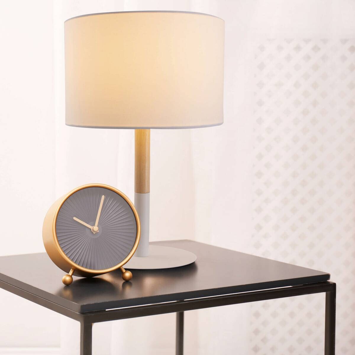 Näve Leuchten Tischleuchte 3184323 weiß Textil Kunststoff Metall B/H/T: ca. 24x37x24 cm E14 1 Brennstellen