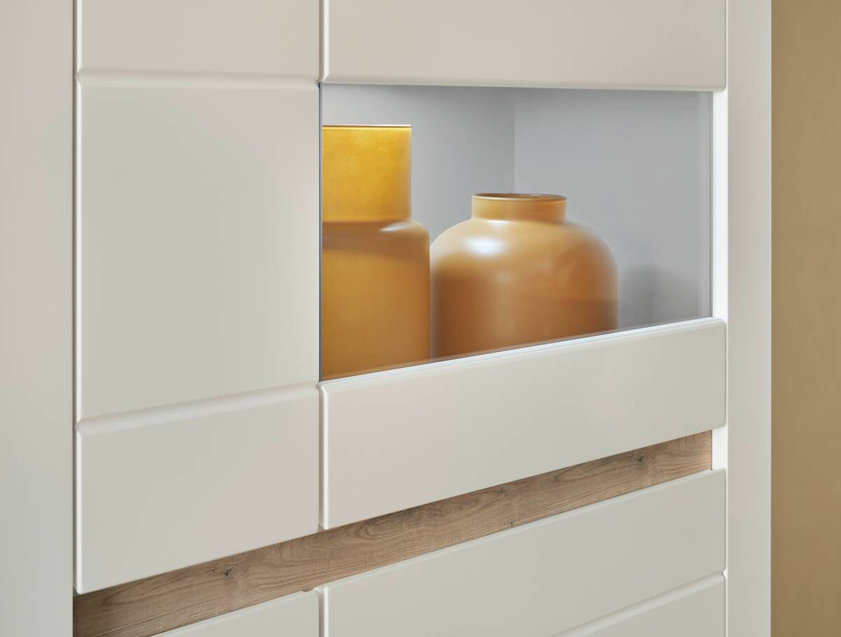 Vitrine Chester weiß matt B/H/T: ca. 85x198x35 cm