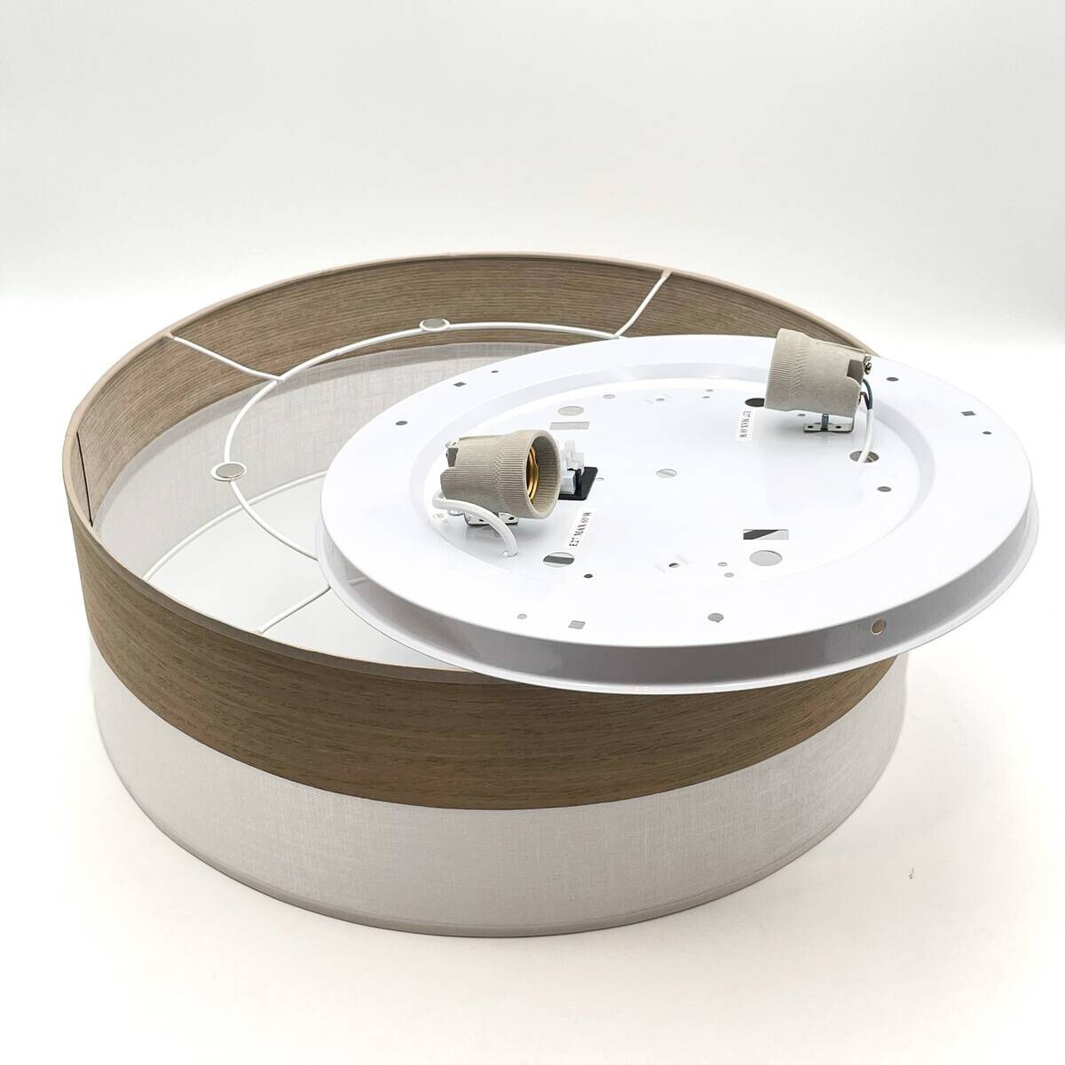 Lamkur Deckenleuchte Eiche weiß PVC Holz B/H/L: ca. 45x15x45 cm E27 2 Brennstellen