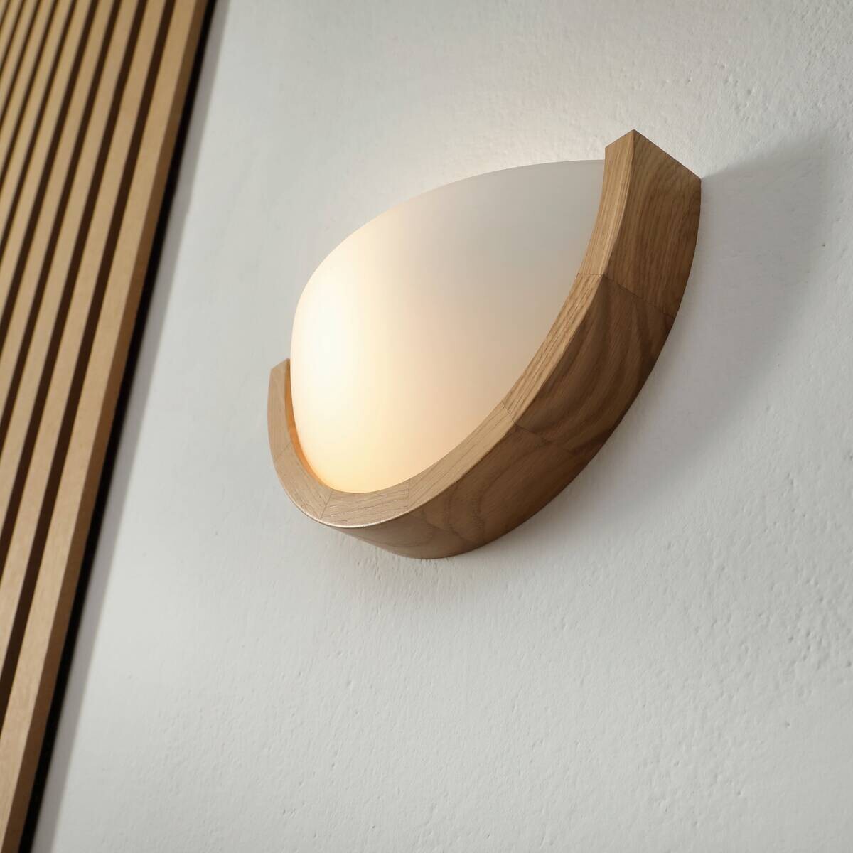 Lamkur Wandleuchte Eiche Holz Glas B/H/L: ca. 20x14x30 cm E27 1 Brennstellen