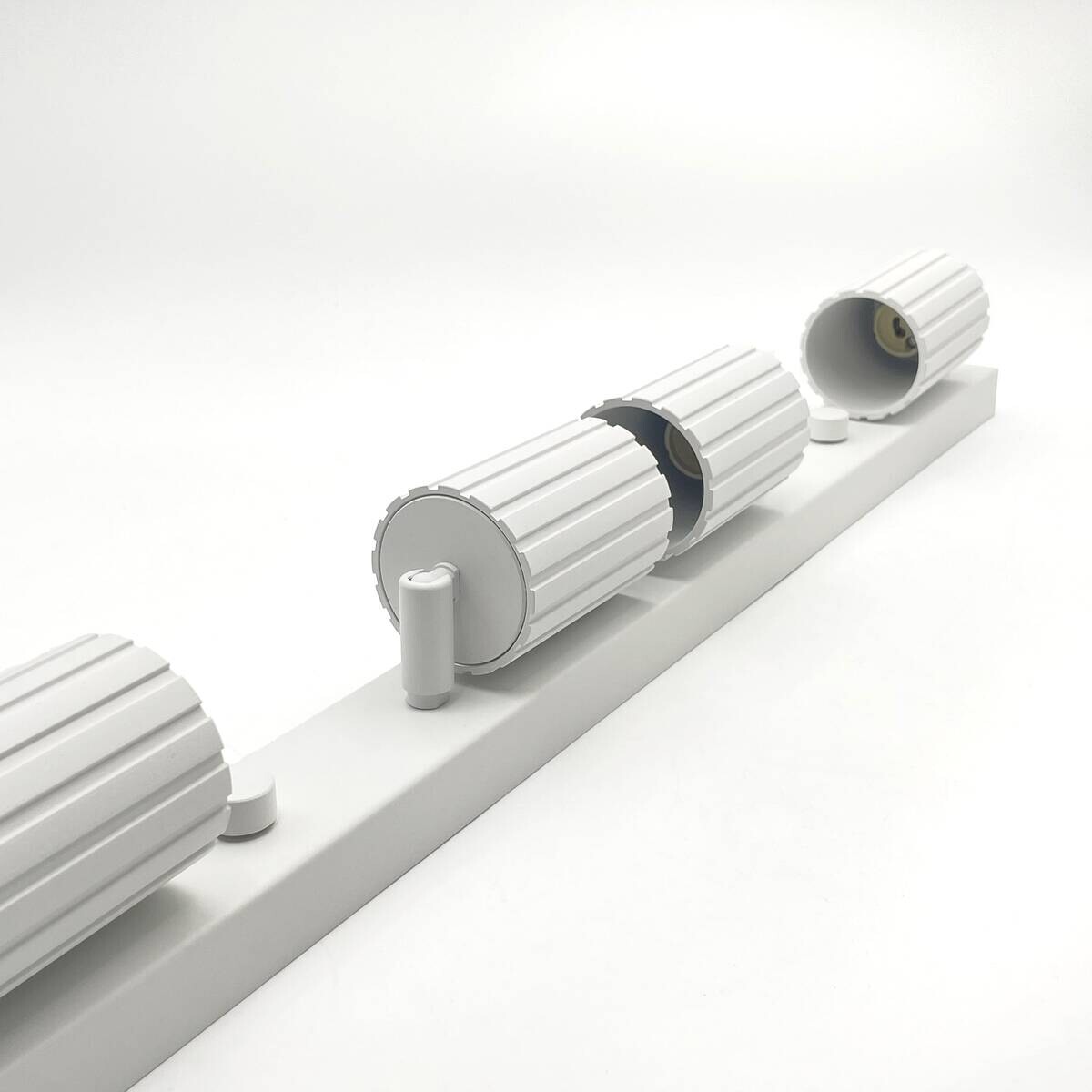 Lamkur Strahler Prisma weiß Stahl B/H/L: ca. 6,5x16,5x81 cm 4 Brennstellen