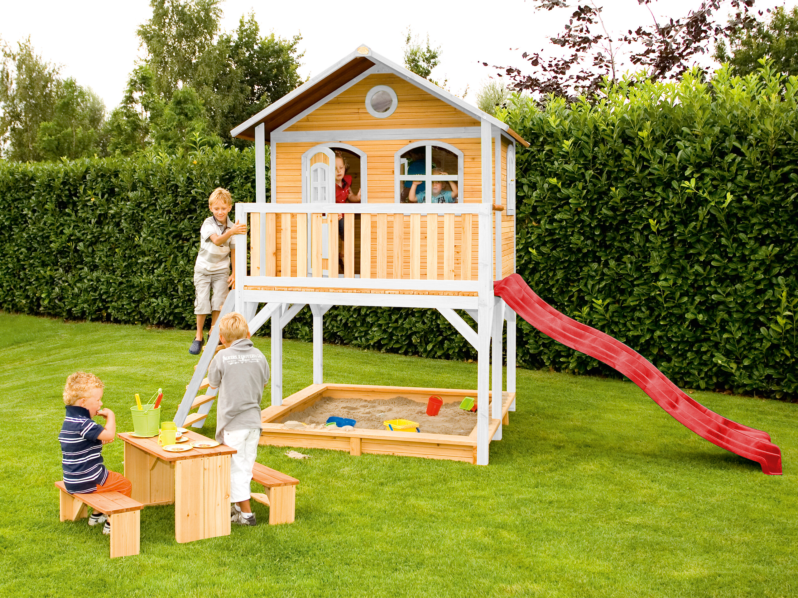 AXI Spielhaus Marc braun B/H/L: ca. 432x293x212 cm