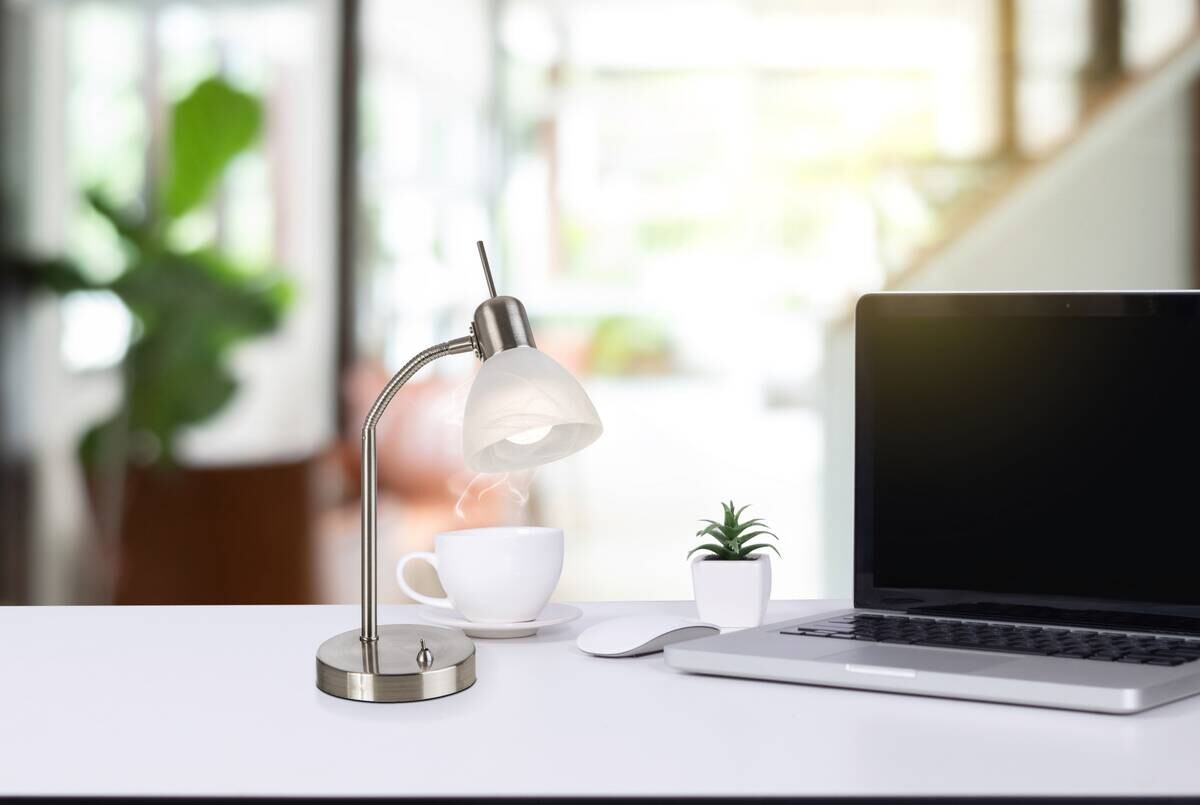 Nowa Tischleuchte 51890101 Chrom warmweiß Metall Glas H/D: ca. 30x20 cm E14 1 Brennstellen