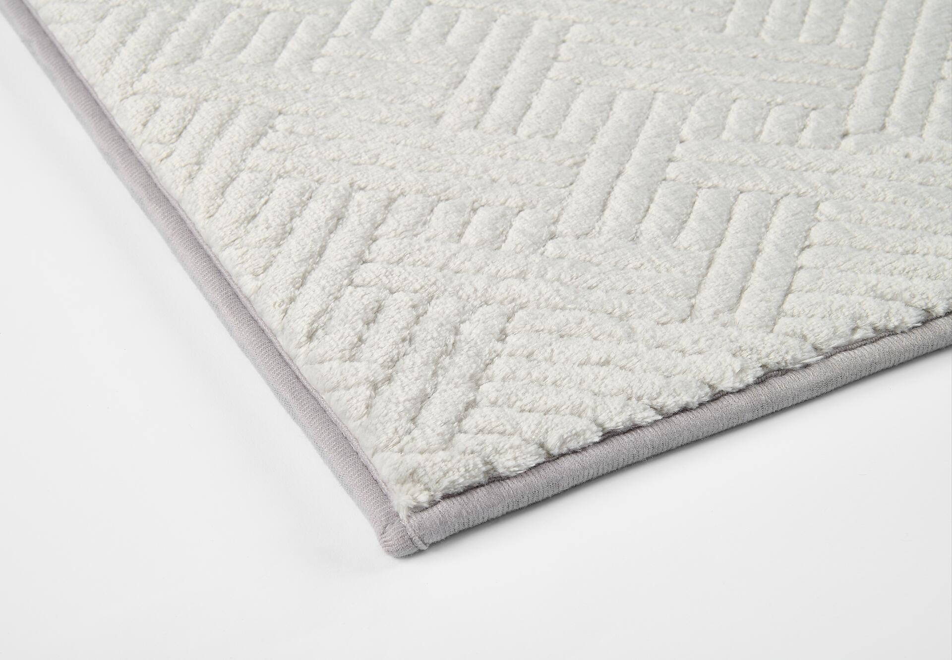 Fellimitat Monaco silber B/L: ca. 80x150 cm Fellimitat Monaco silber B/L: ca. 80x150 cm