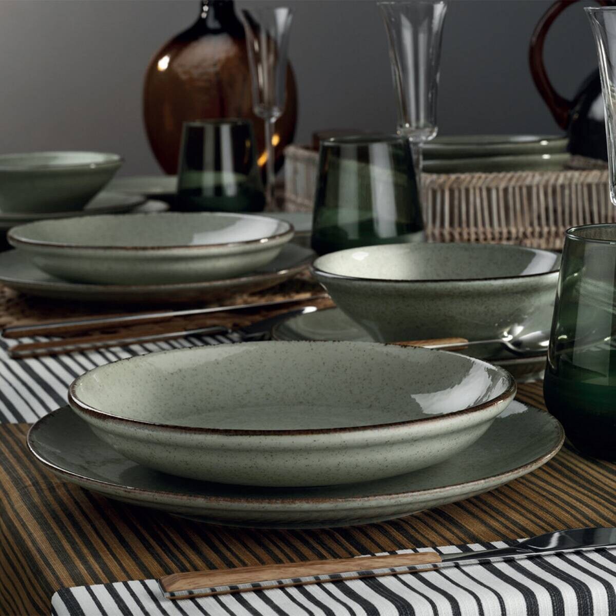 HermiaConcept Tafelservice Duncan grün Porzellan 18 tlg.