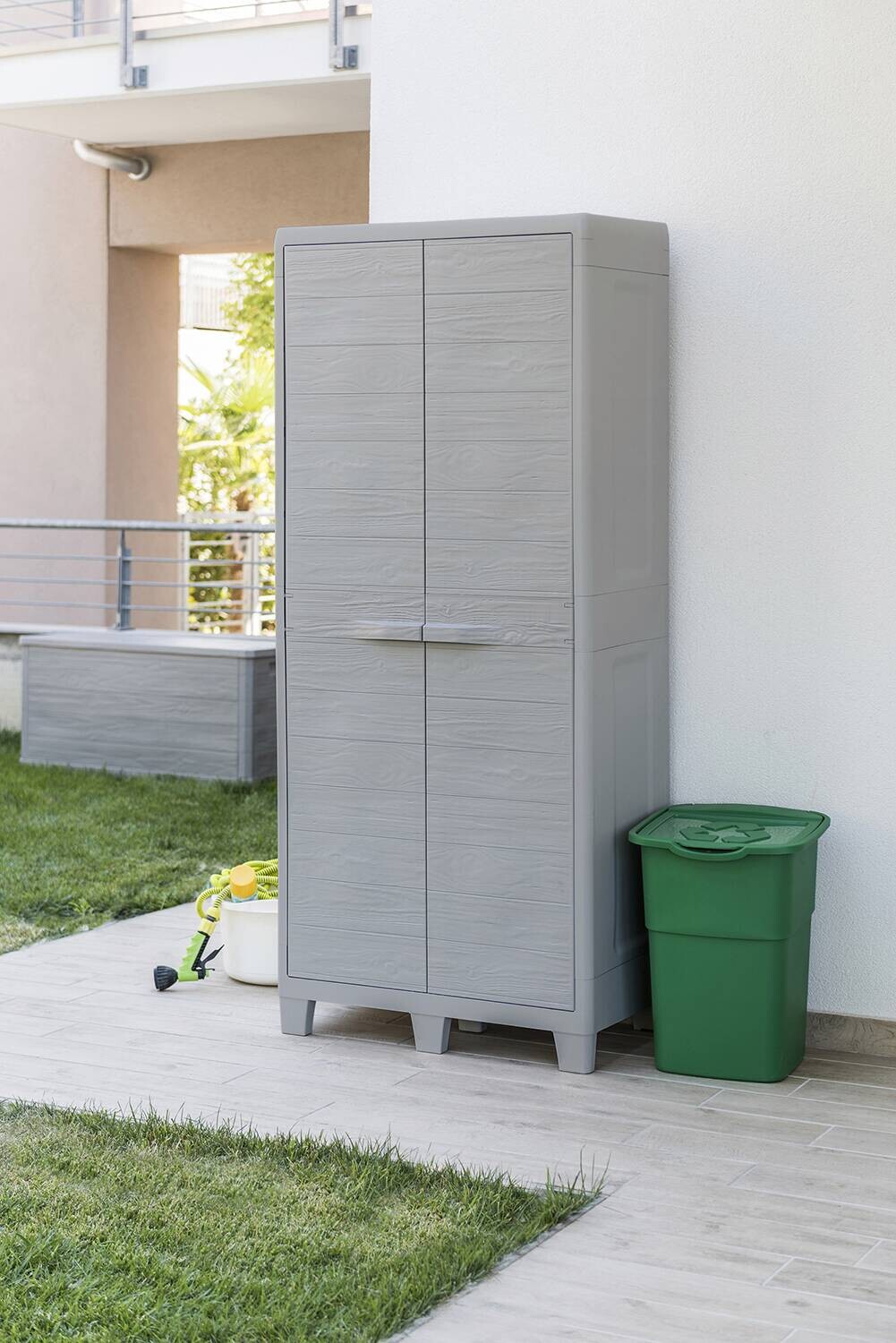 Toomax Kunststoffschrank Woodys grau Kunststoff B/H/L: ca. 182x46x78 cm