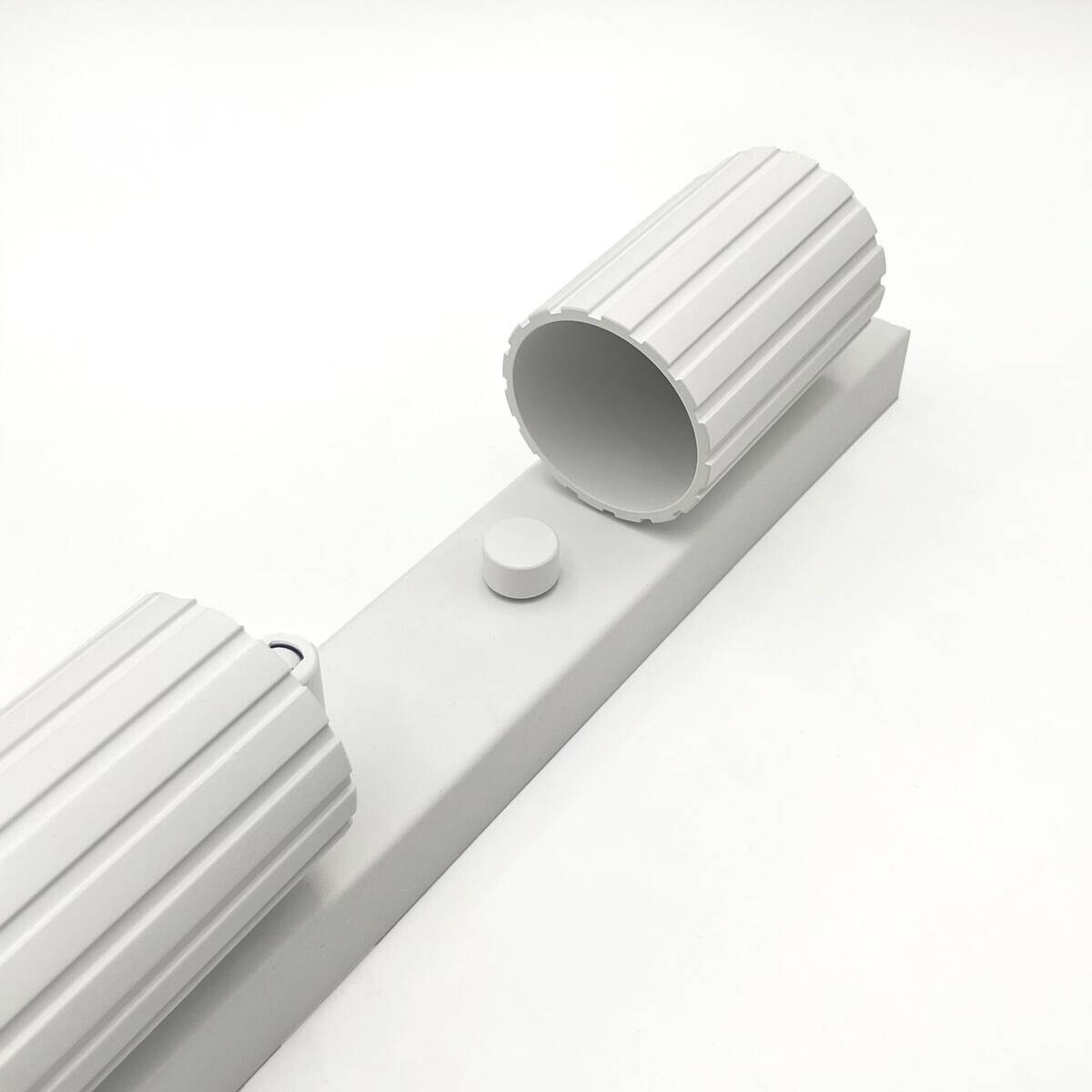 Lamkur Strahler Prisma weiß Stahl B/H/L: ca. 6,5x16,5x81 cm 4 Brennstellen