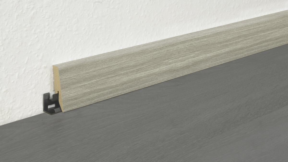 Sockelleiste L/B/H: ca. 250x1,8x5,8 cm pro Stück