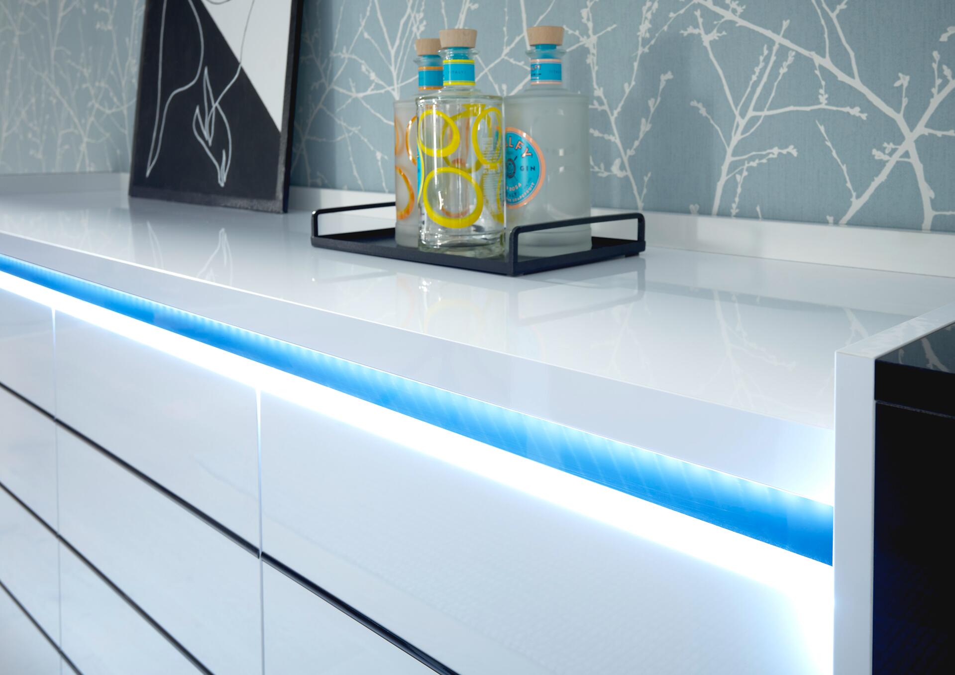 Sideboard Savona weiß Hochglanz schwarz Hochglanz B/H/T: ca. 220x87x50 cm