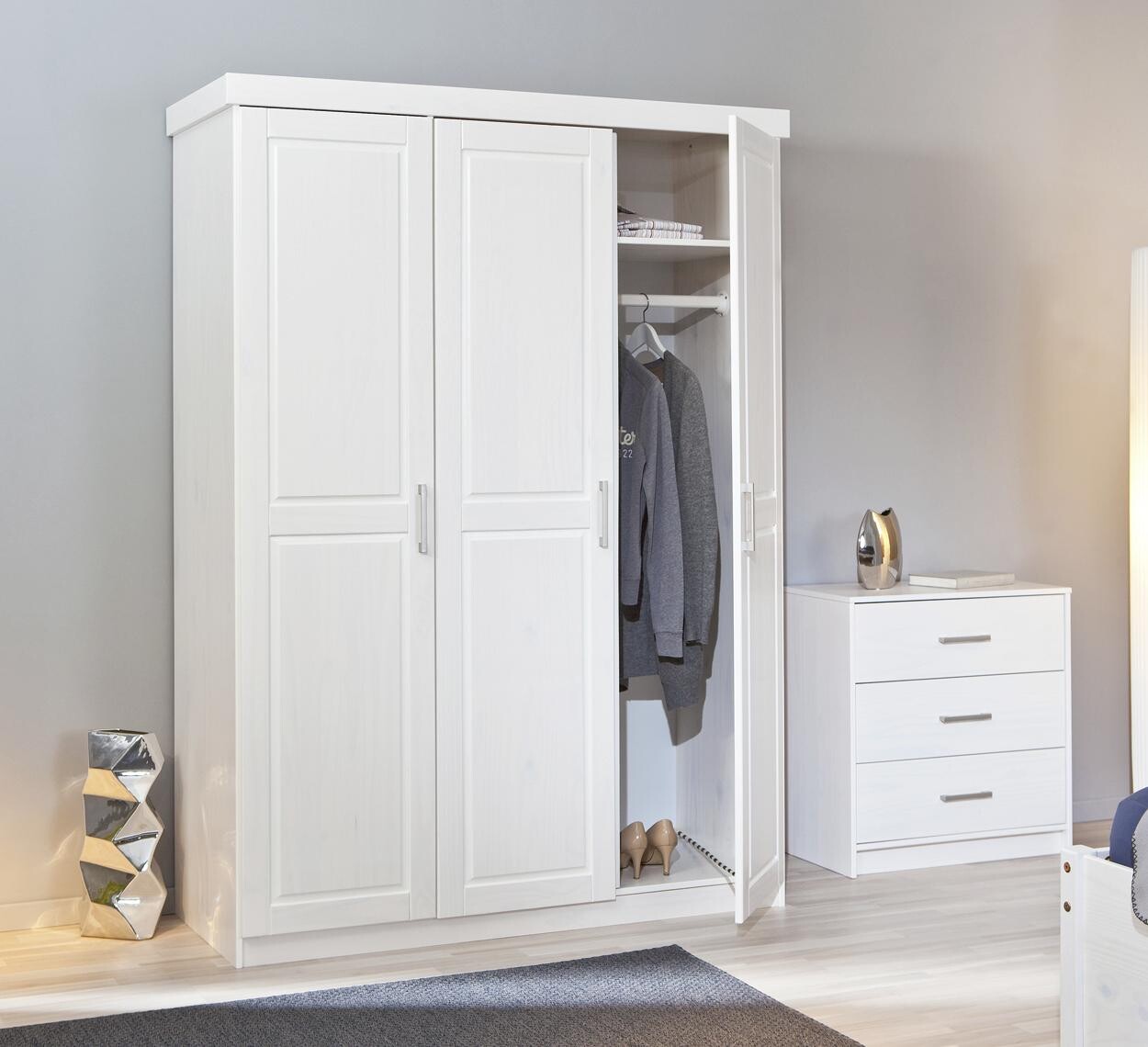 Kleiderschrank Magnus weiß B/H/T: ca. 140x190x55 cm