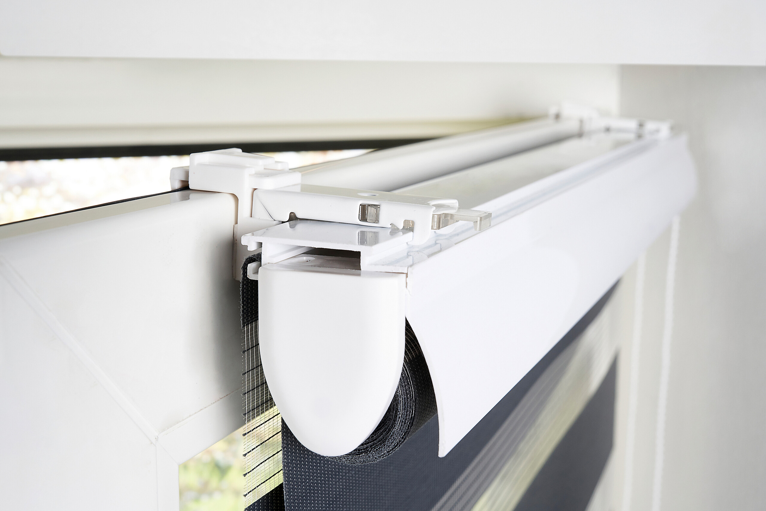 Doppelrollo mit Blende grau B/L: ca. 80x210 cm