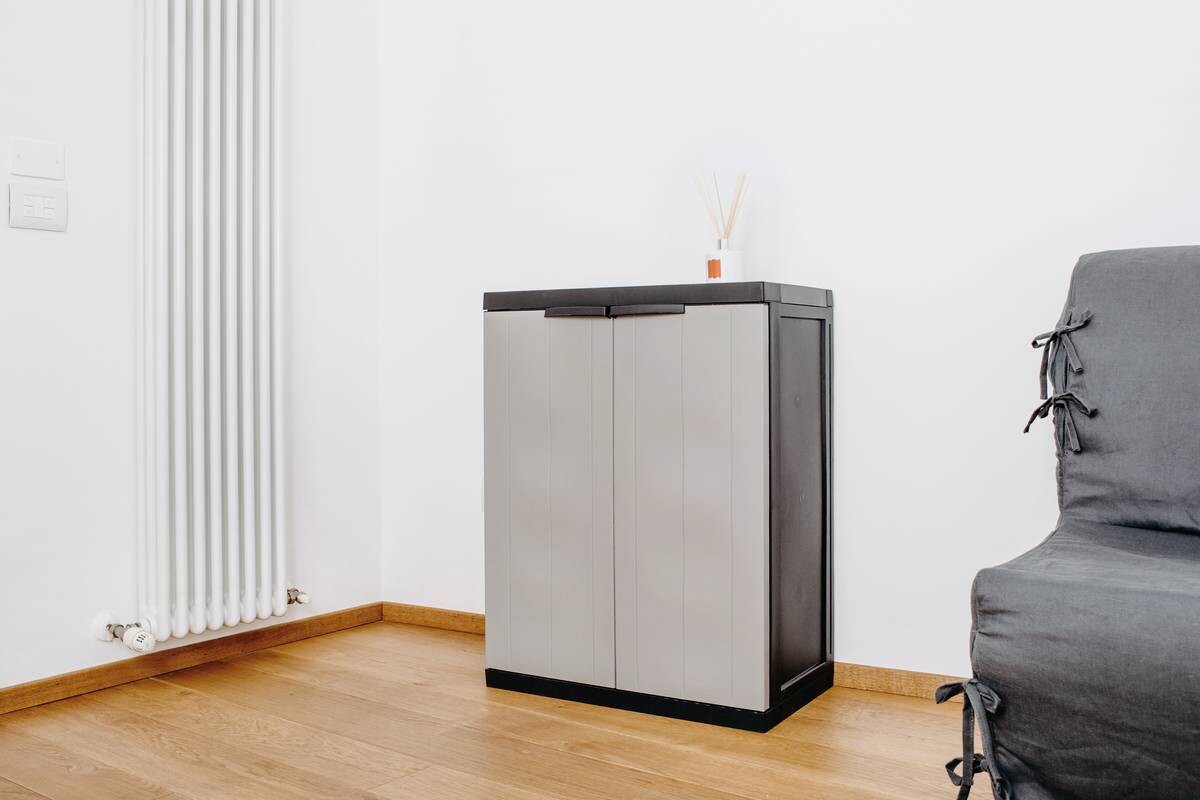 Toomax Kunststoffschrank grau B/H/T: ca. 65x85x37 cm Toomax Kunststoffschrank grau B/H/T: ca. 65x85x37 cm