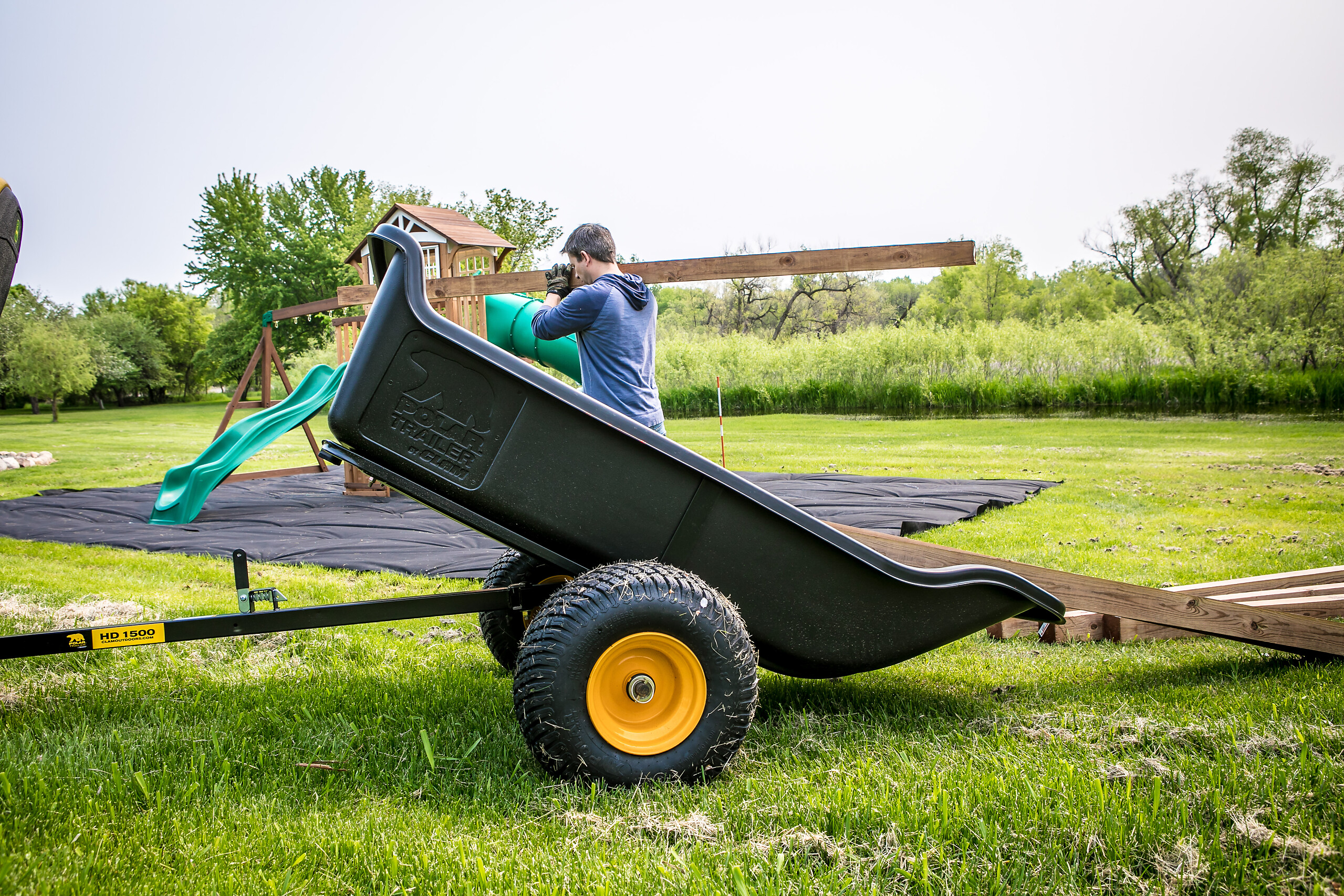 Polar Anhänger Trailer schwarz Stahl B/H/L: ca. 137x79x249 cm
