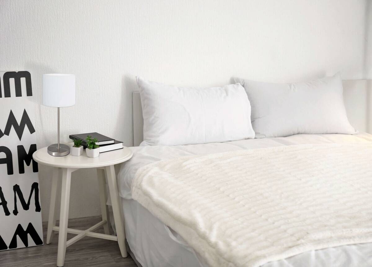 Näve Leuchten Tischleuchte 3112023 weiß Textil Kunststoff Metall B/H/T: ca. 18,5x38,5x18,5 cm E27 1 Brennstellen