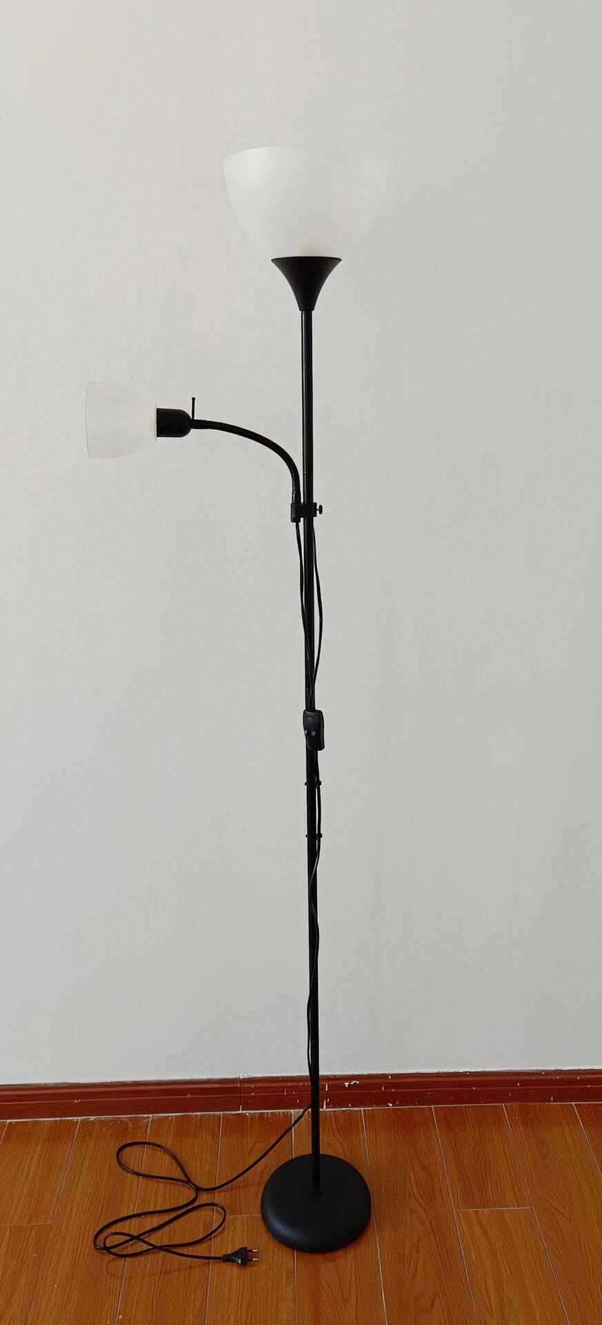 Sensation Deckenfluter Biro Promo schwarz weiß Metall Kunststoff H: ca. 180 cm E27 2 Brennstellen