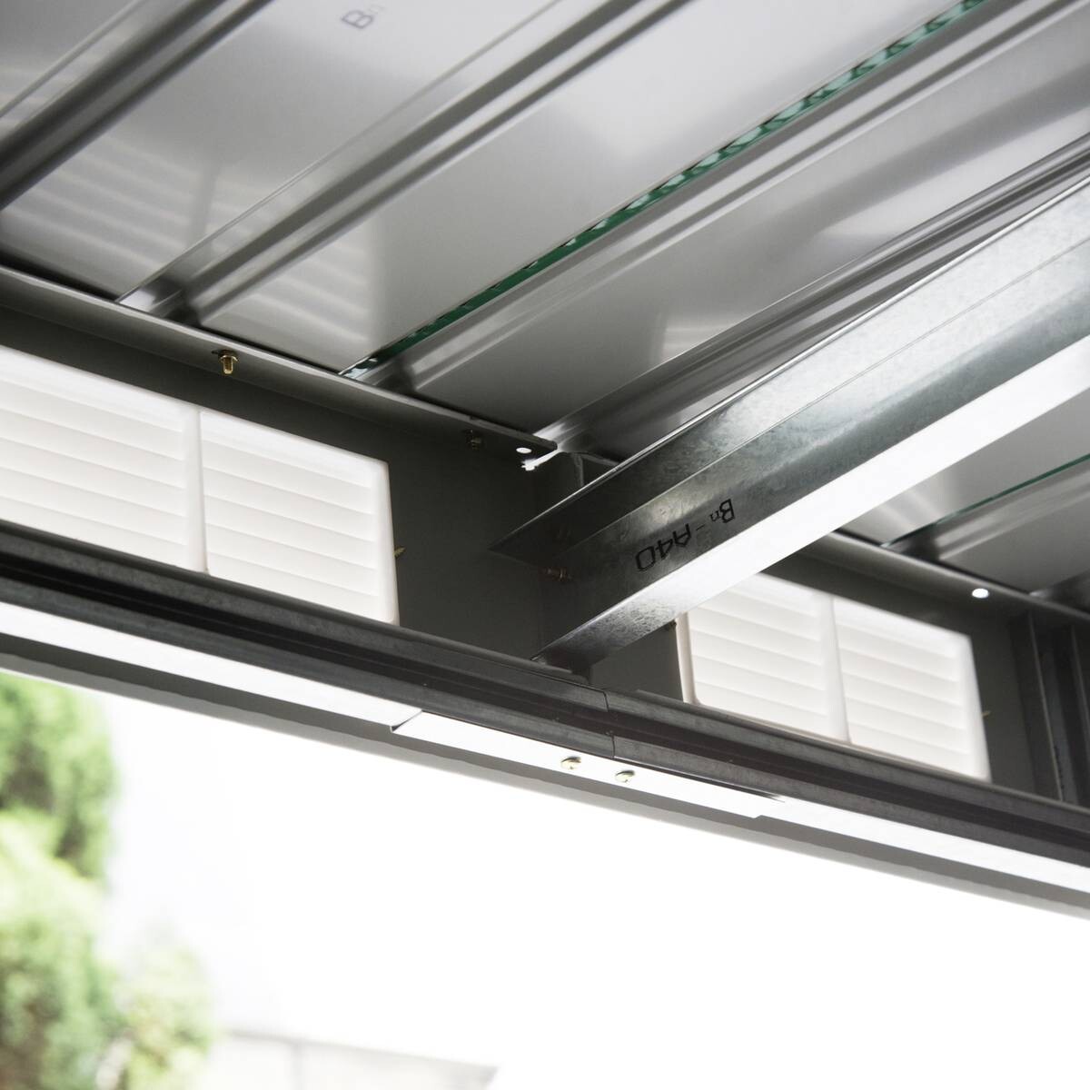 Outsunny Gartenschrank dunkelgrau Stahl B/H/L: ca. 130x173x277 cm