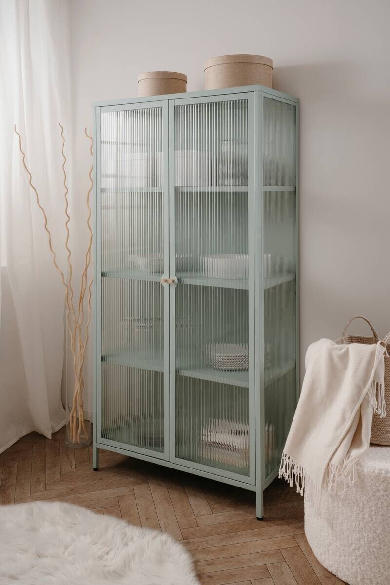 Vitrine Milton mint B/H/T: ca. 80x160x40 cm
