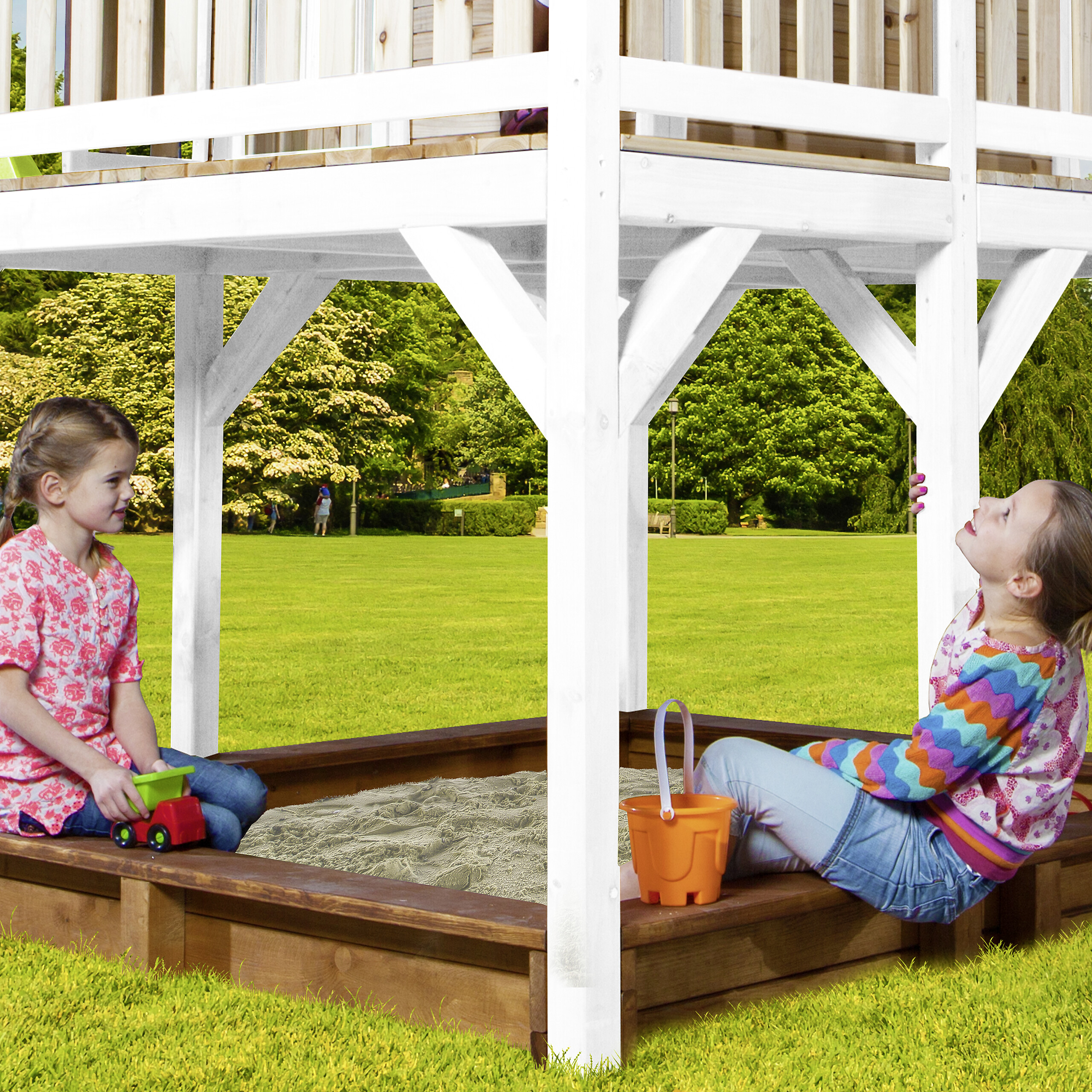 AXI Spielhaus Liam braun B/H/L: ca. 541x291x277 cm