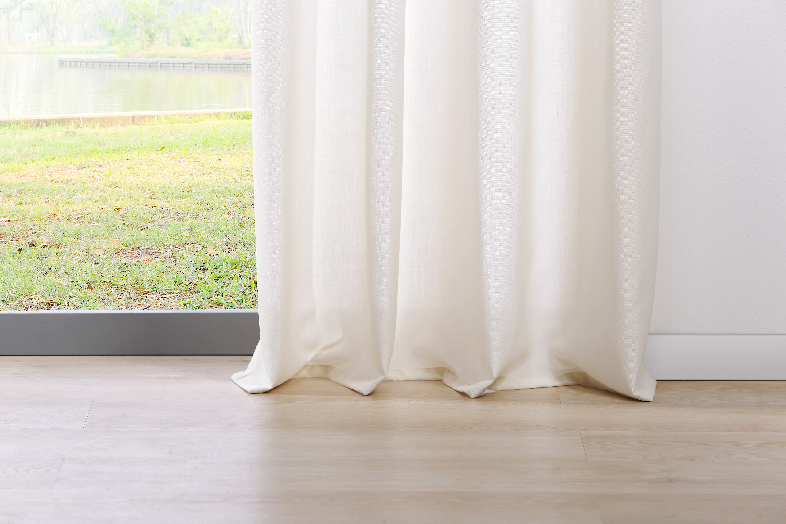 Ösenvorhang MOOD ecru B/L: ca. 135x300 cm