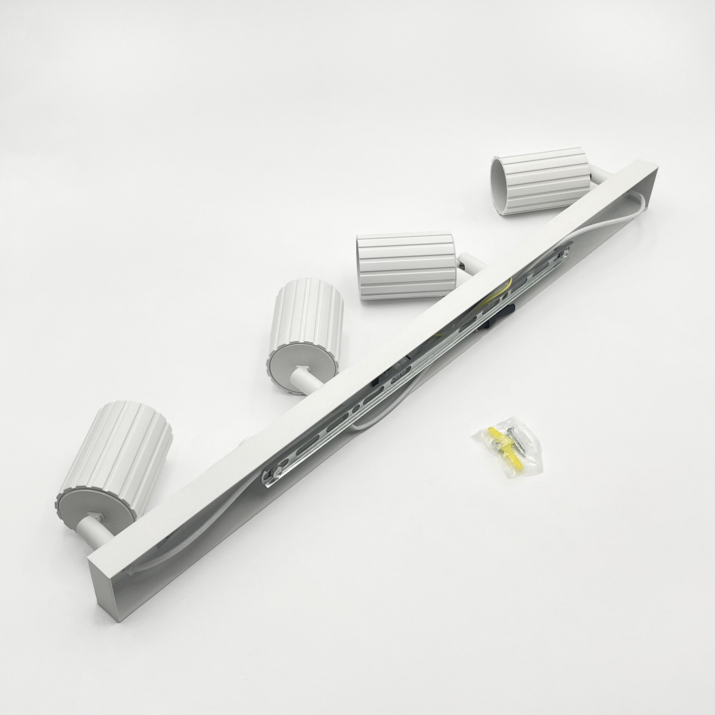 Lamkur Strahler Prisma weiß Stahl B/H/L: ca. 6,5x16,5x81 cm 4 Brennstellen