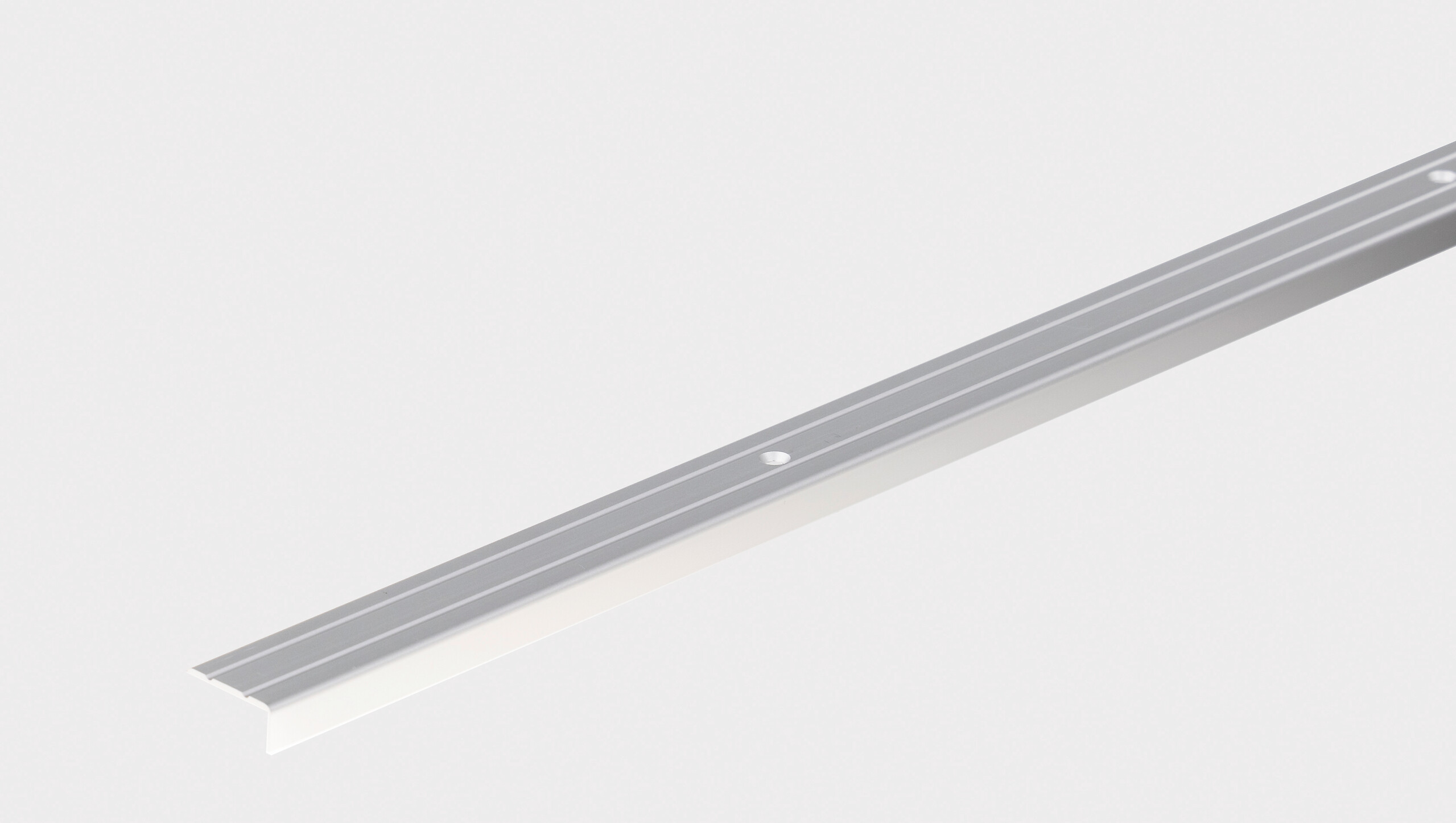 Winkelprofil silber B/L: ca. 2,3x200 cm pro Stück