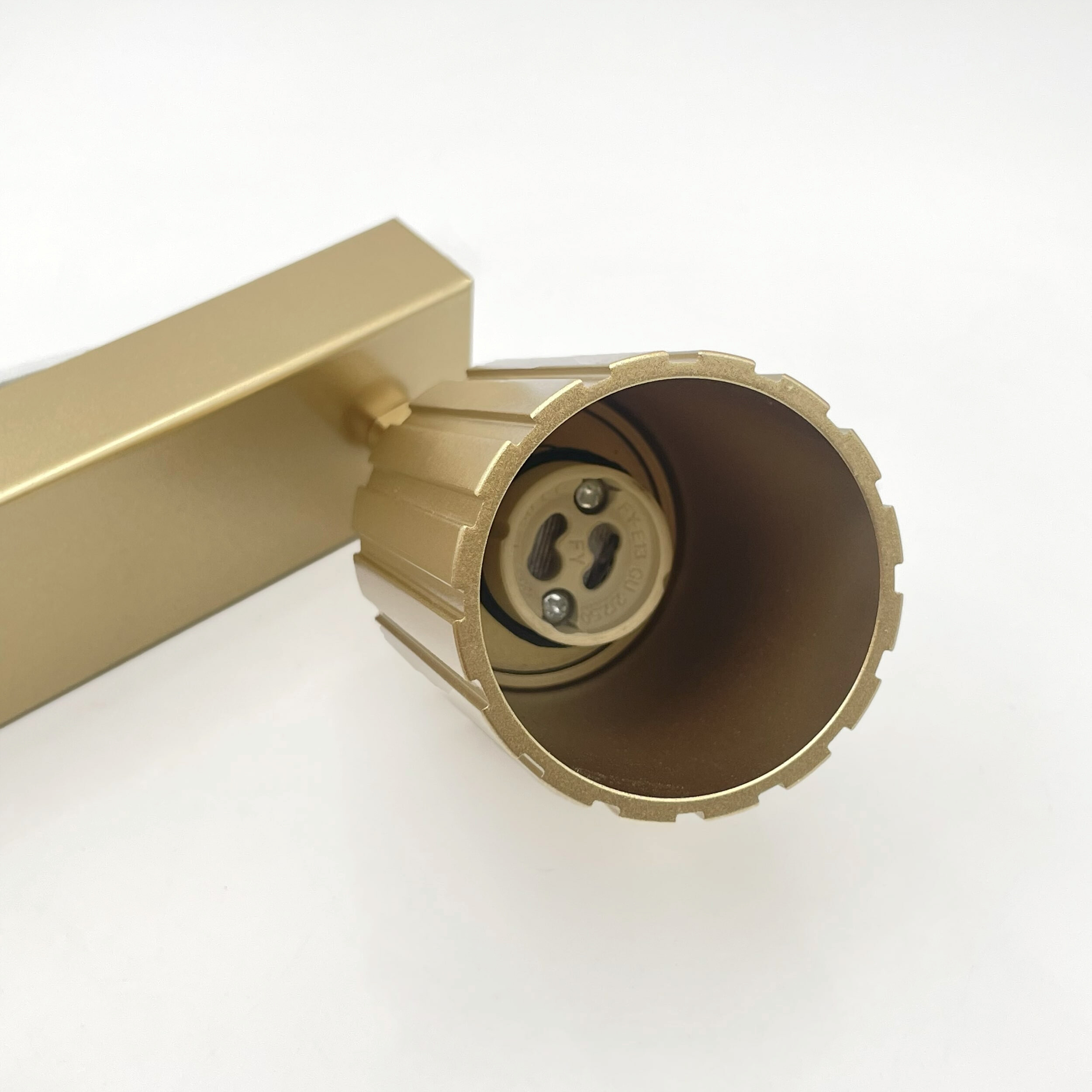 Lamkur Strahler Prisma gold Stahl B/H/L: ca. 6,5x16,5x117 cm 6 Brennstellen