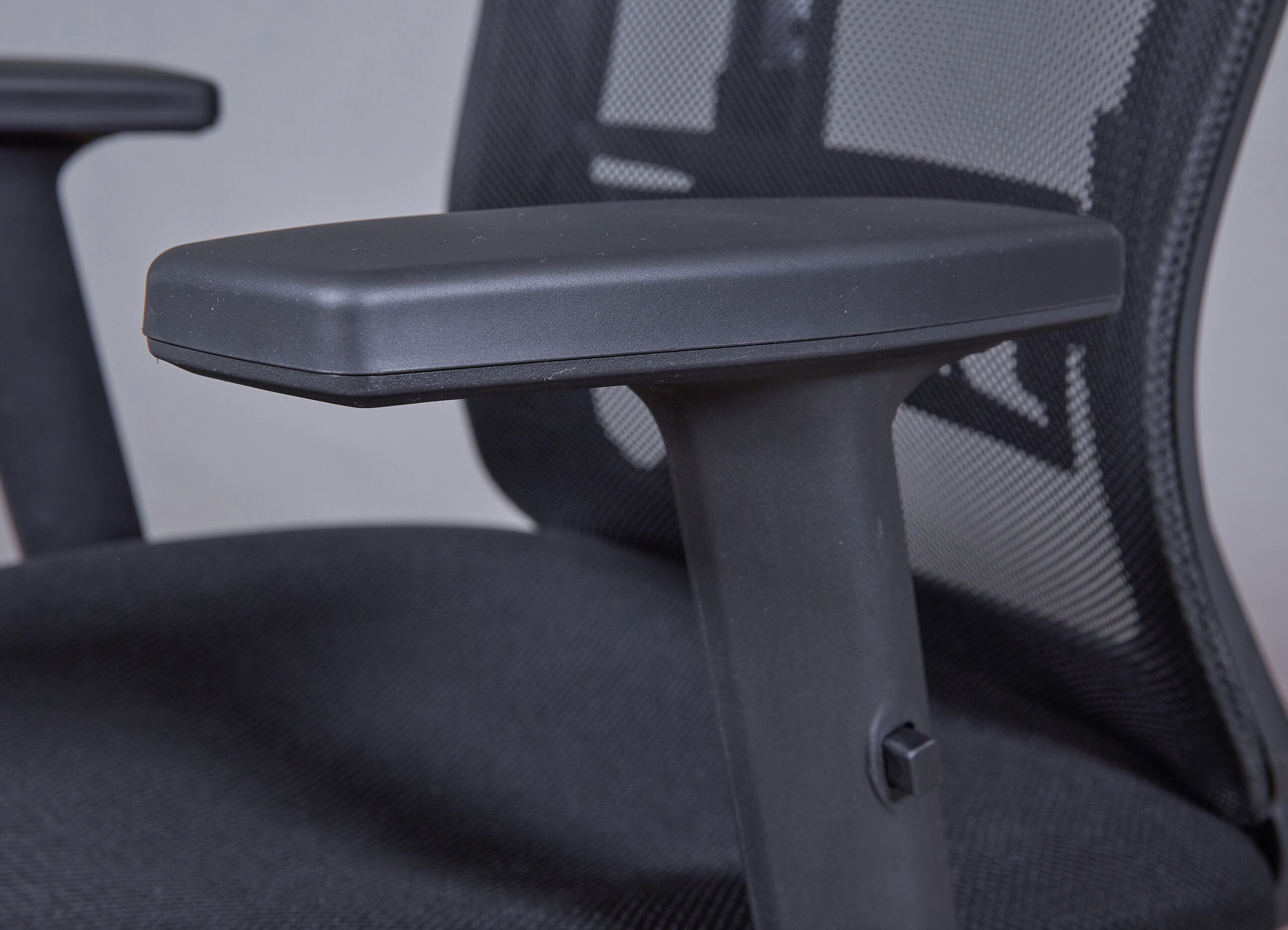 Drehstuhl XL Administrator schwarz Textil