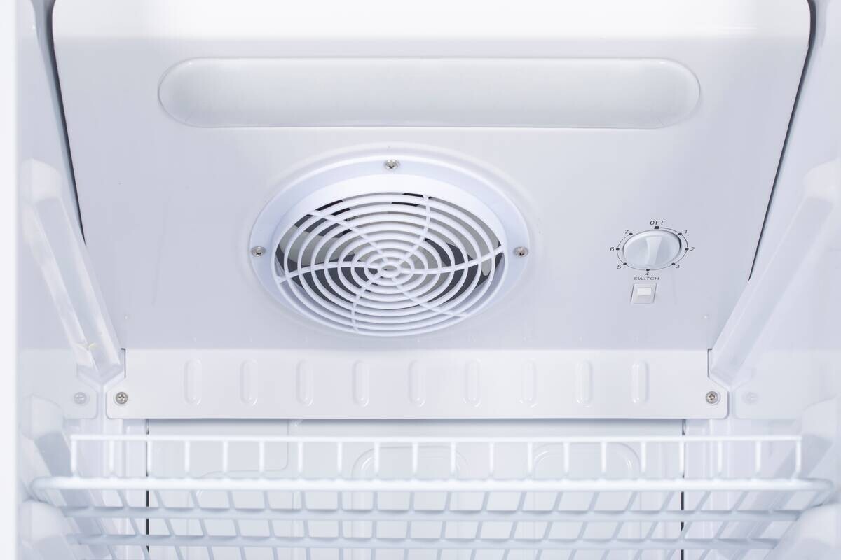 POCOline Glastürkühlschrank GTK144-235 DB schwarz B/H/T: ca. 54x144x55 cm