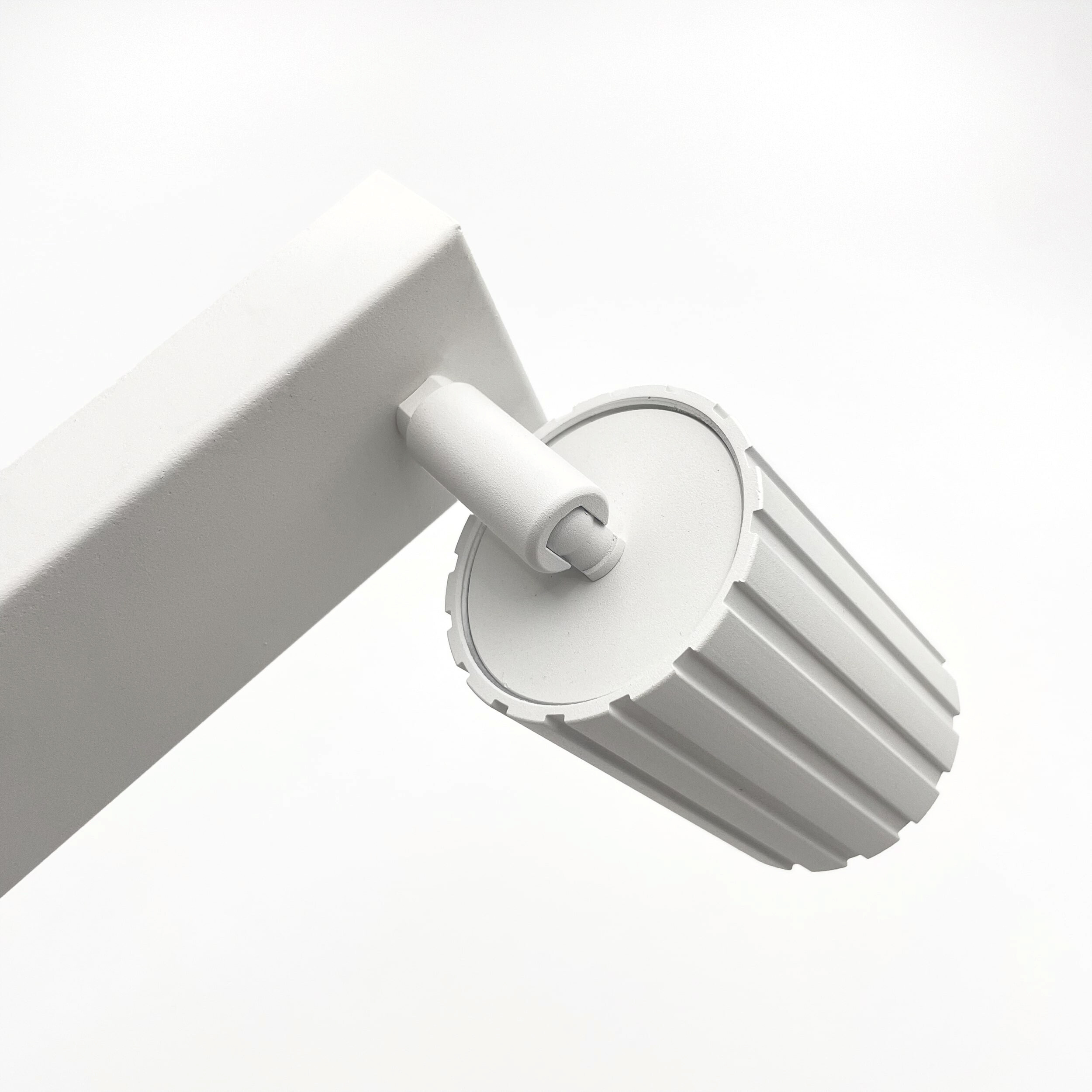 Lamkur Strahler Prisma weiß Stahl B/H/L: ca. 6,5x16,5x45 cm 3 Brennstellen