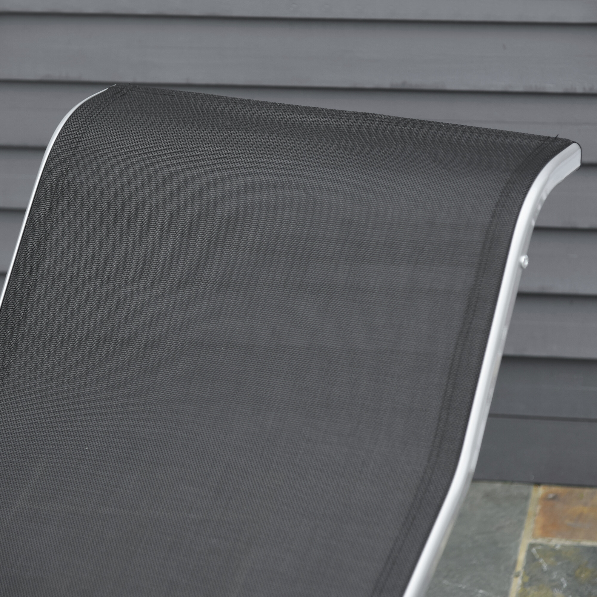 Outsunny Gartenliege-Set mit Tisch schwarz Metall B/H/T: ca. 59x66x169 cm