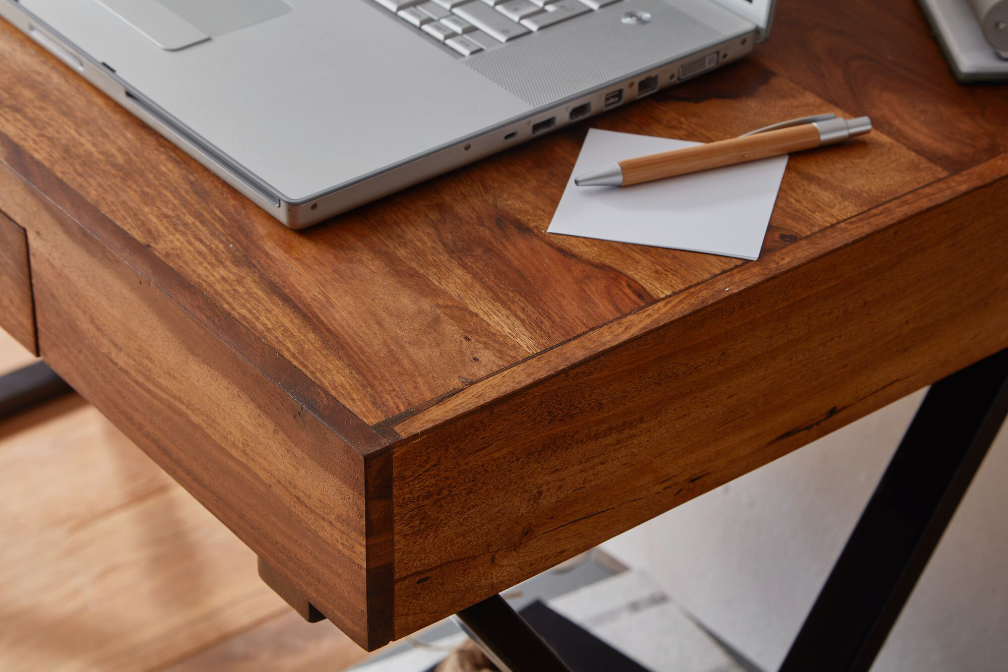 Schreibtisch natur schwarz pulverbeschichtet B/H/T: ca. 120x78x55 cm