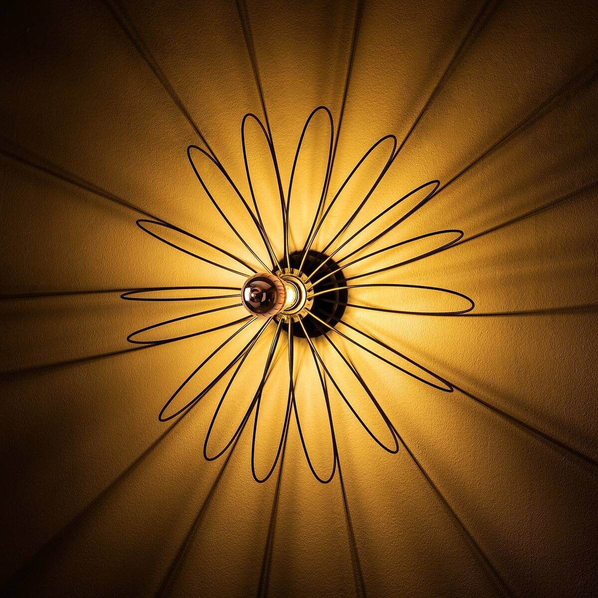 Opviq Wandleuchte schwarz Metall B/H/L: ca. 12x58x58 cm E27 1 Brennstellen