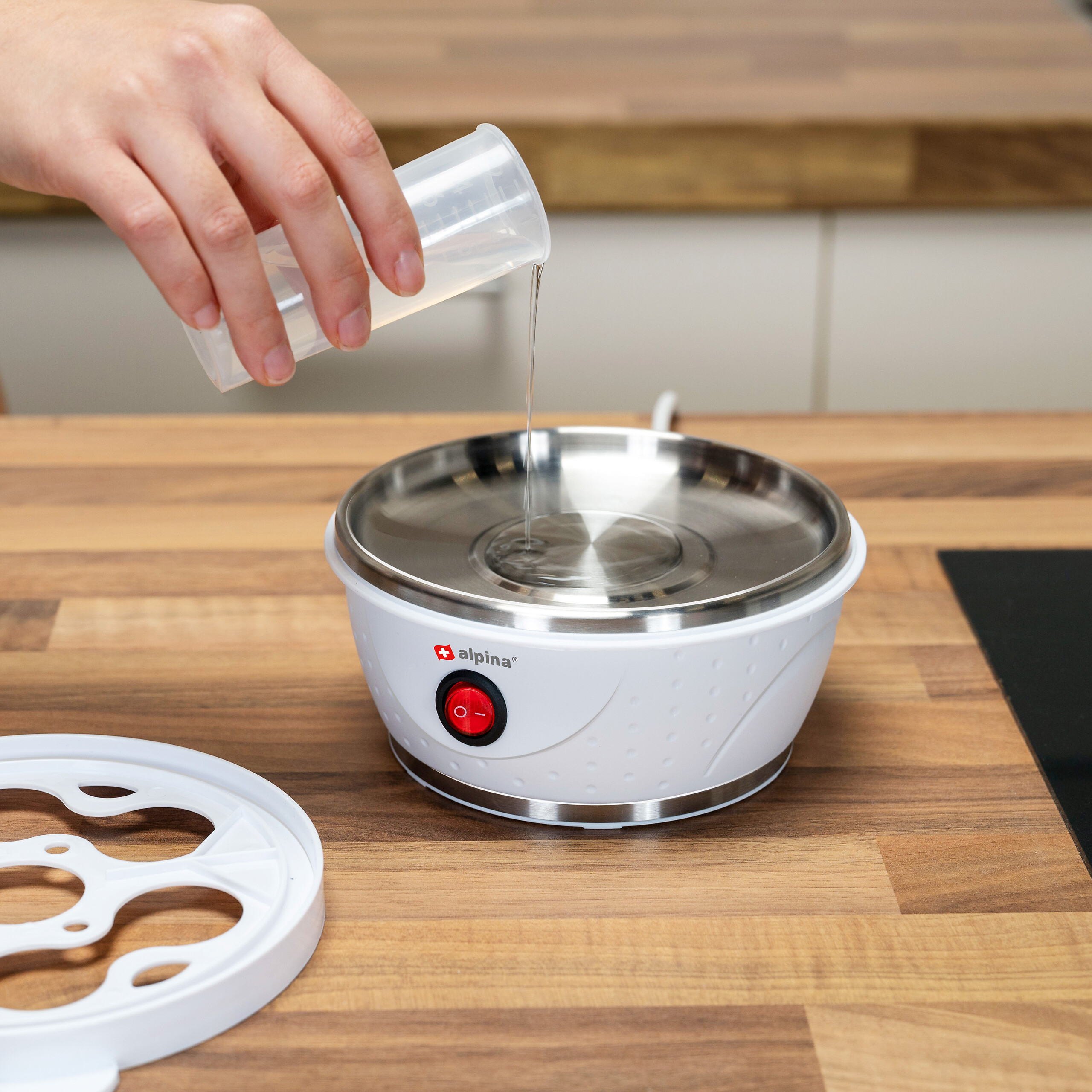 Eierkocher weiß Kunststoff B/H/L: ca. 17x18x16,5 cm