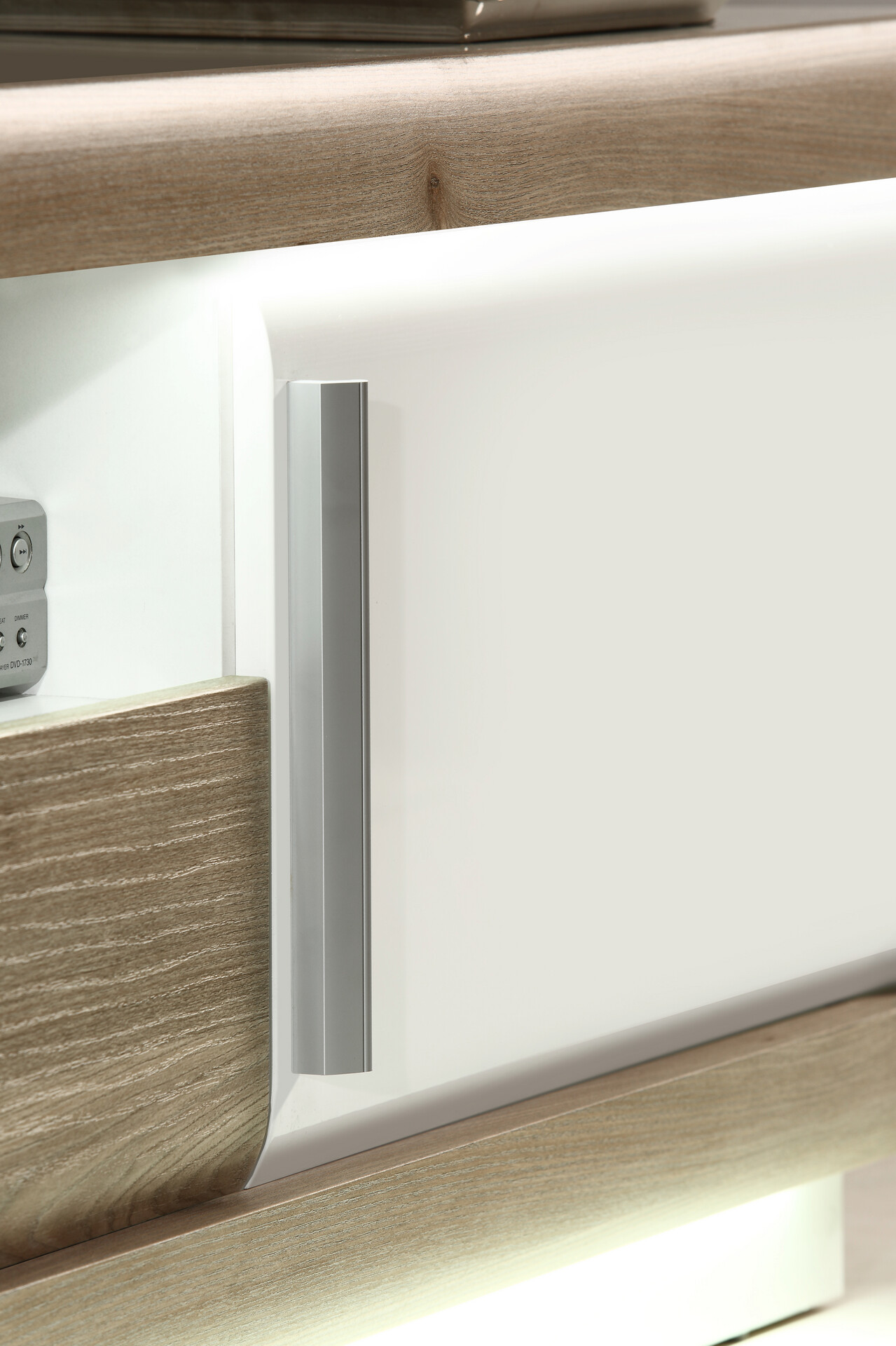 TV-Lowboard  weiß weiß Hochglanz Eiche Nelson Nachbildung B/H/T: ca. 192,7x56,2x53 cm