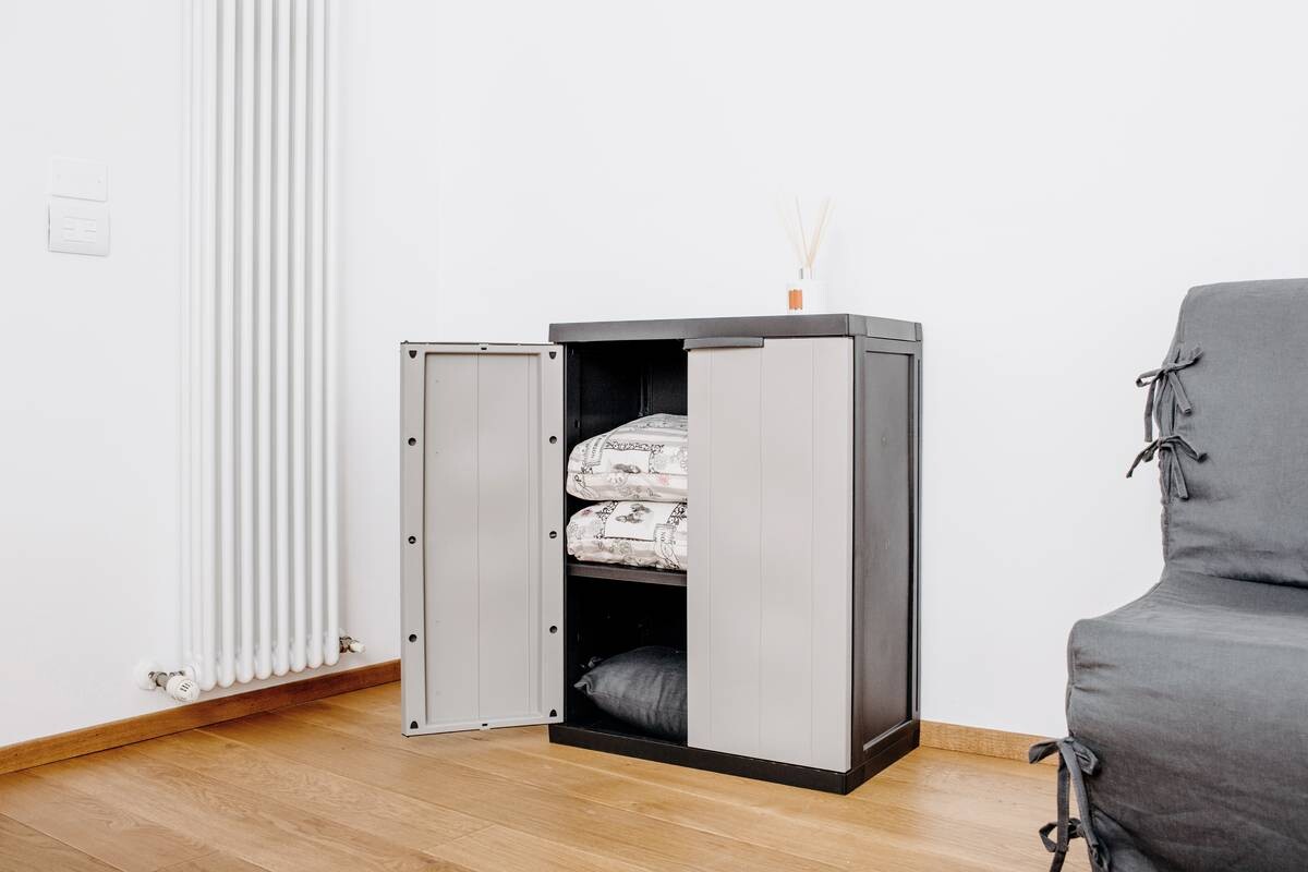 Toomax Kunststoffschrank grau B/H/T: ca. 65x85x37 cm