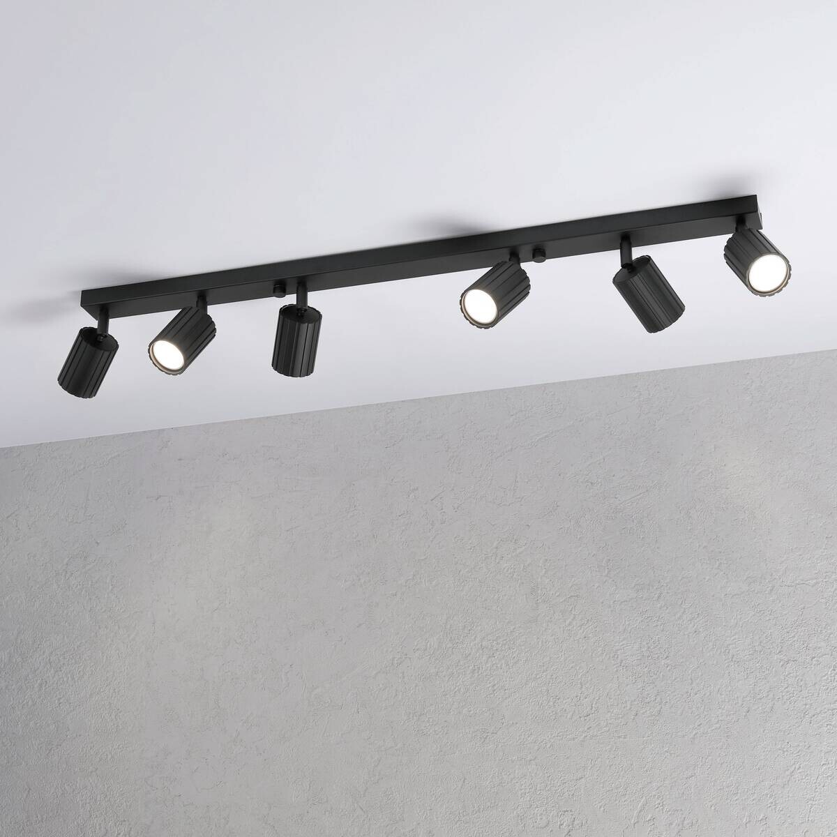 Lamkur Strahler Prisma schwarz Stahl B/H/L: ca. 6,5x16,5x117 cm 6 Brennstellen